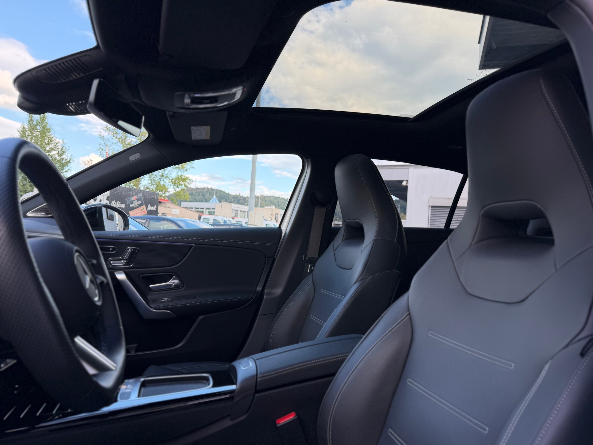MERCEDES-BENZ A 250 AMG Line 4Matic 8G-DCT - 6