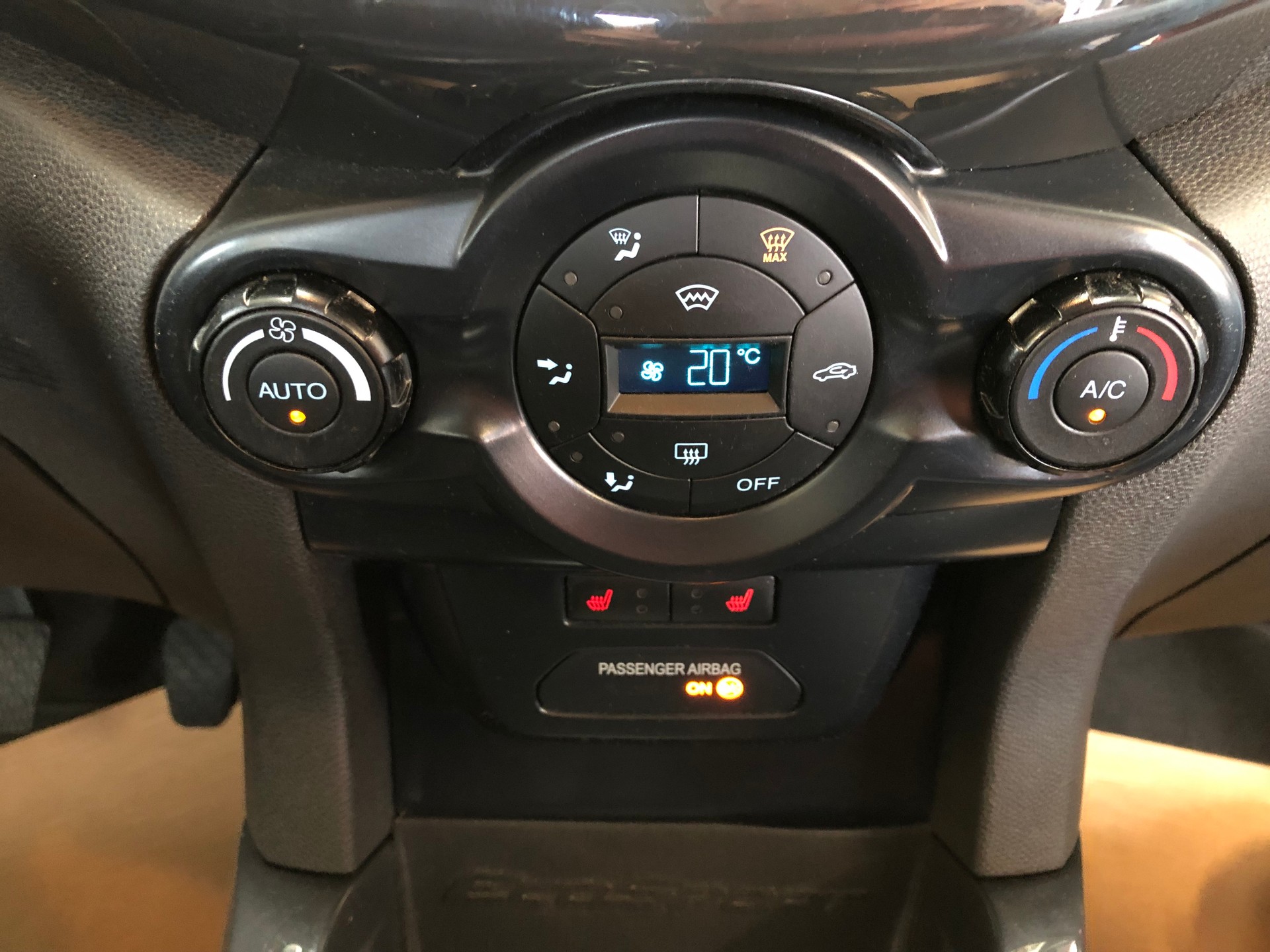 FORD EcoSport 1.0 SCTi Trend - 12