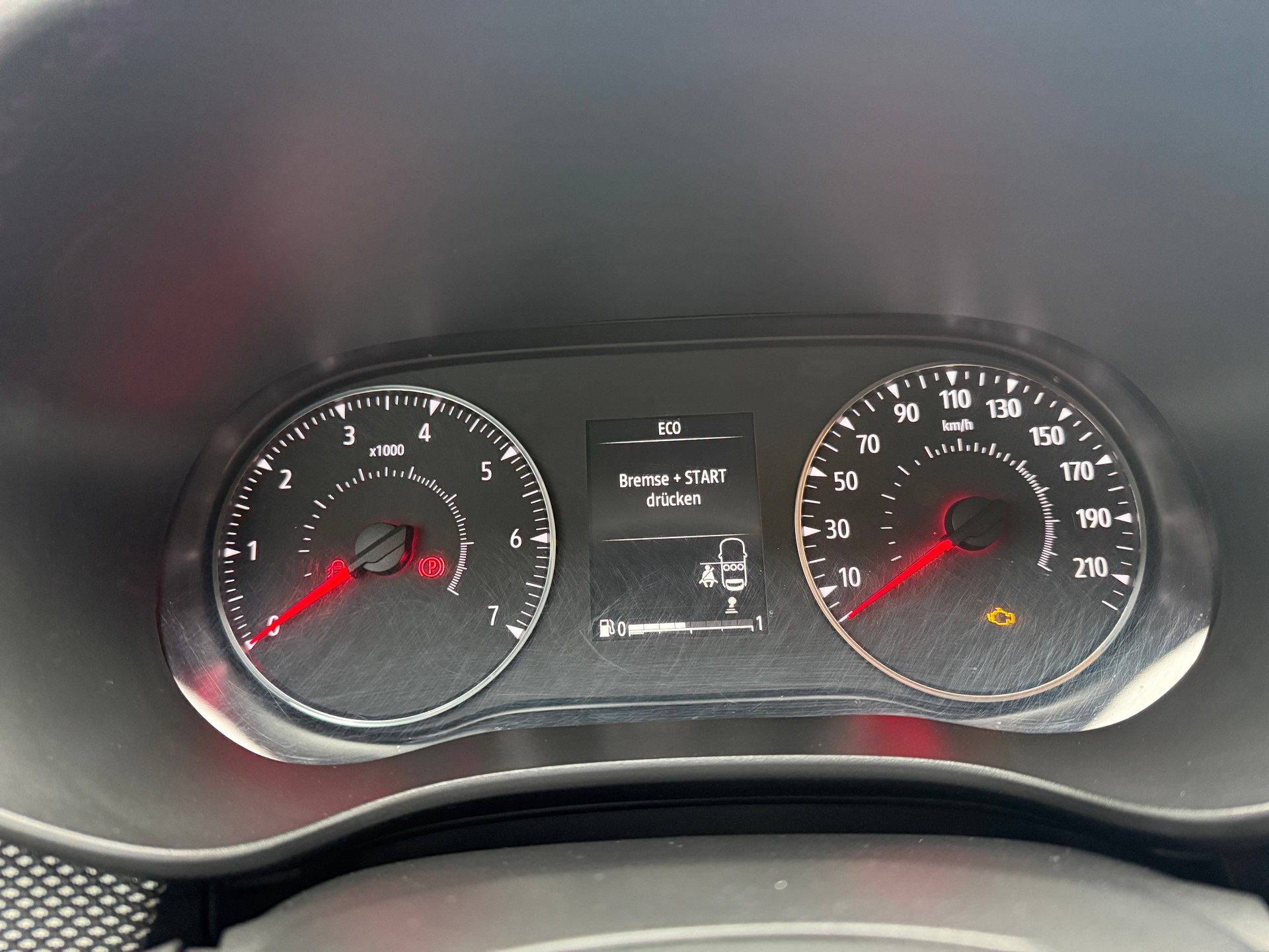 DACIA Jogger TCe 110 Extreme - 16