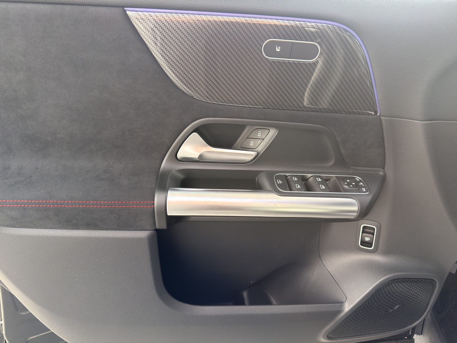 MERCEDES-BENZ GLA 200 Night Star 7G-DCT - 12