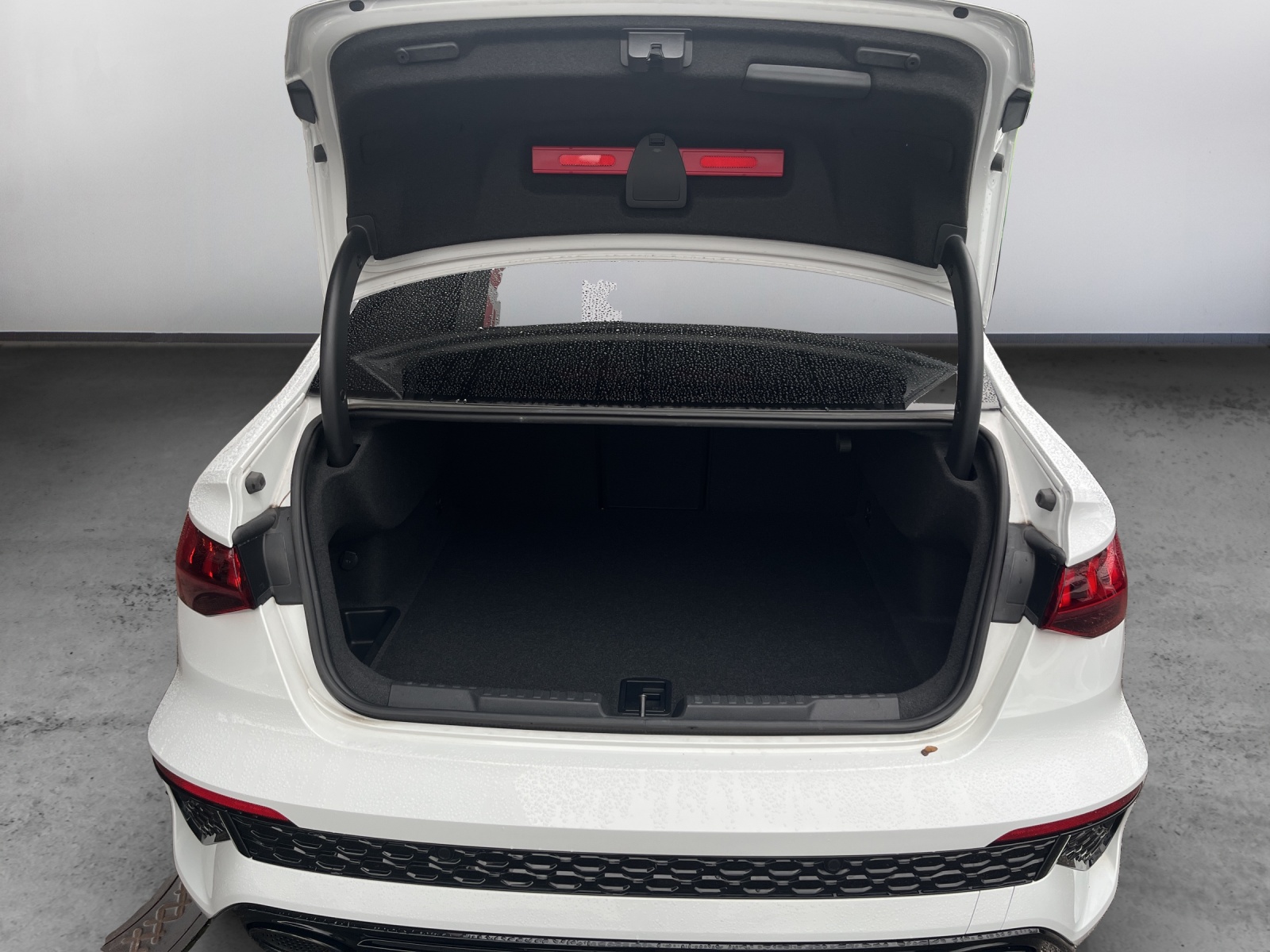 AUDI RS3 Limousine 2.5 TSI quattro S-tronic - 12