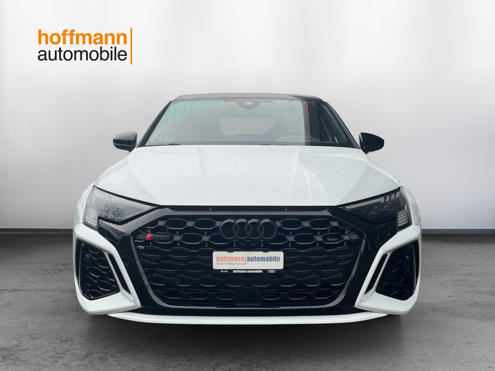 AUDI RS3 Limousine 2.5 TSI quattro S-tronic - 2