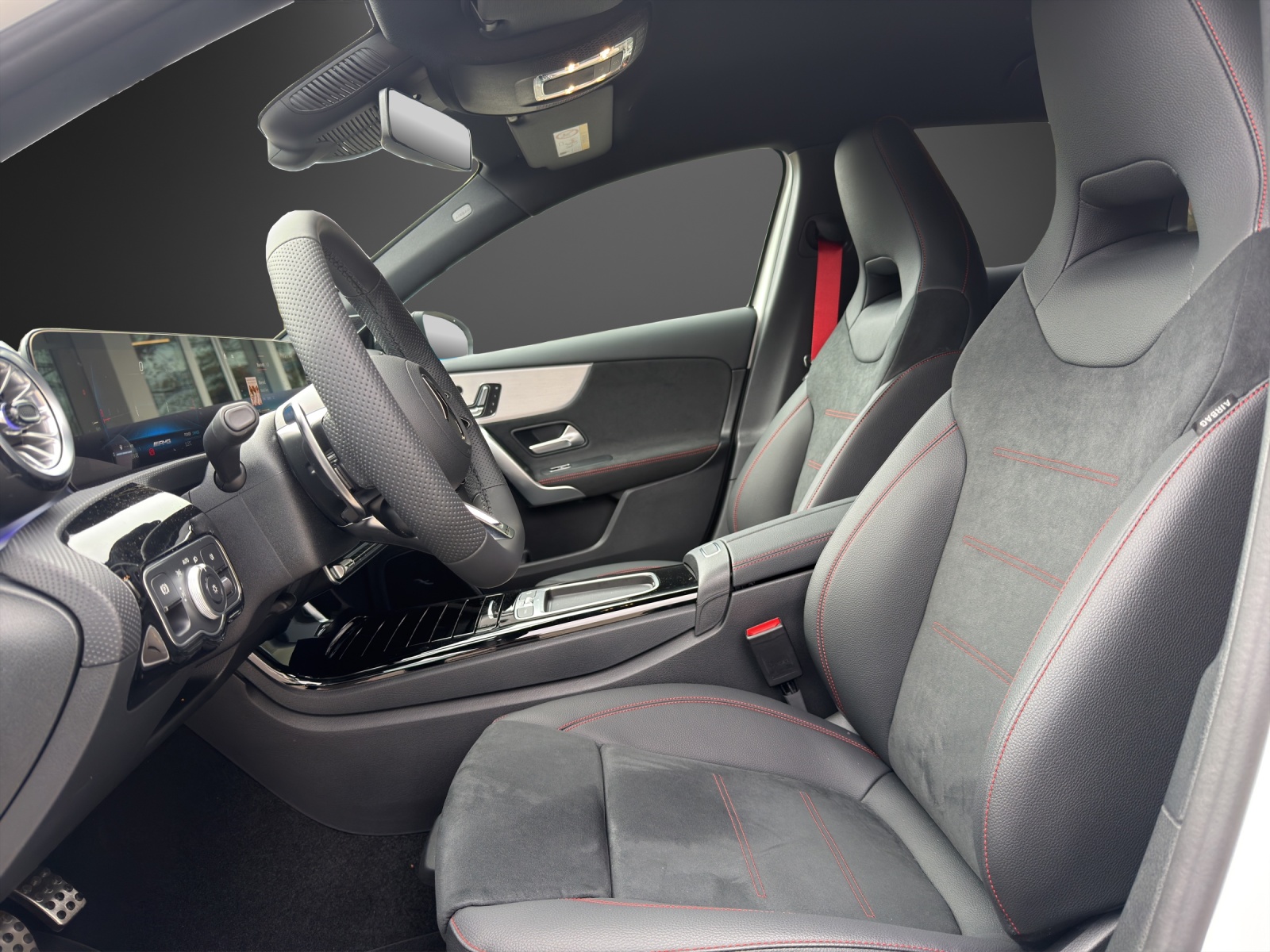 MERCEDES-BENZ A AMG 35 4Matic 8G-DCT - 10