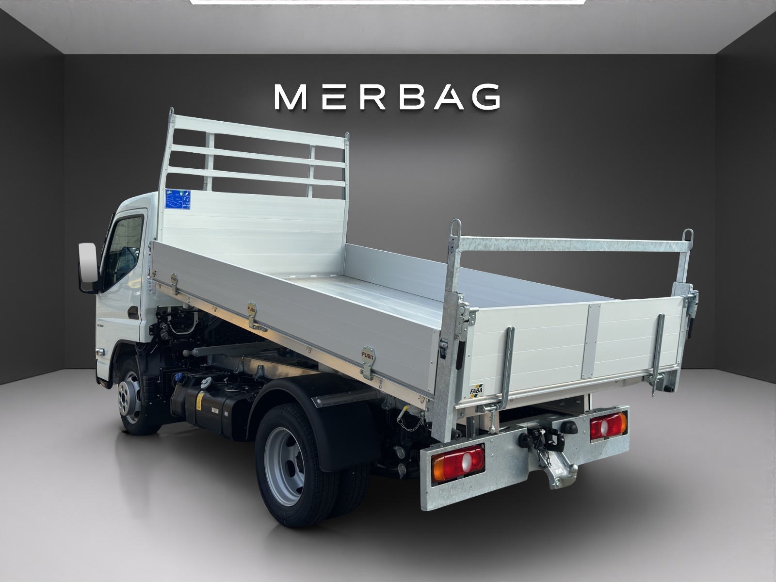 MITSUBISHI FUSO Canter 3S15 - 10