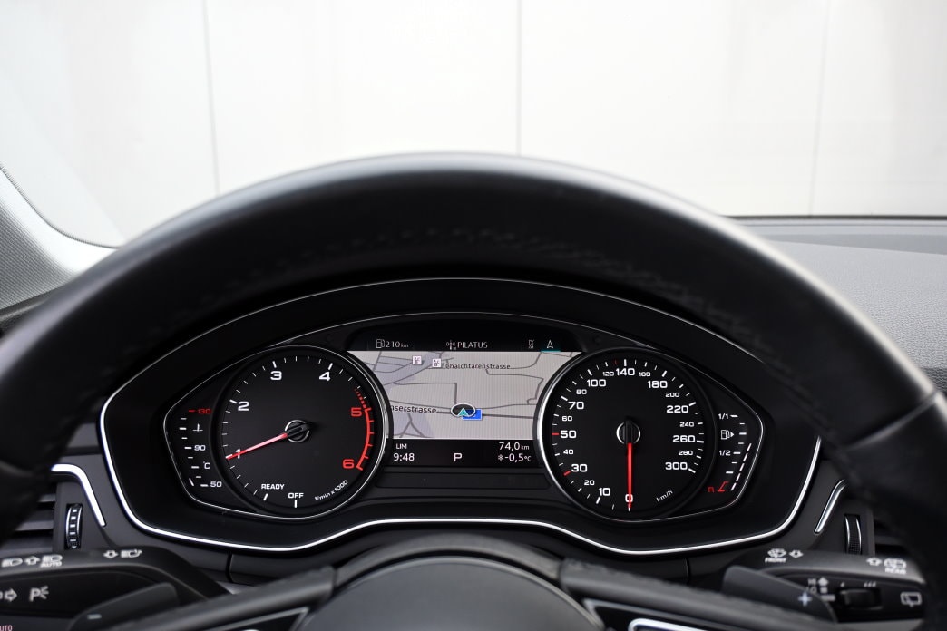 AUDI A4 Avant 2.0 TDI 35 S-tronic - 11