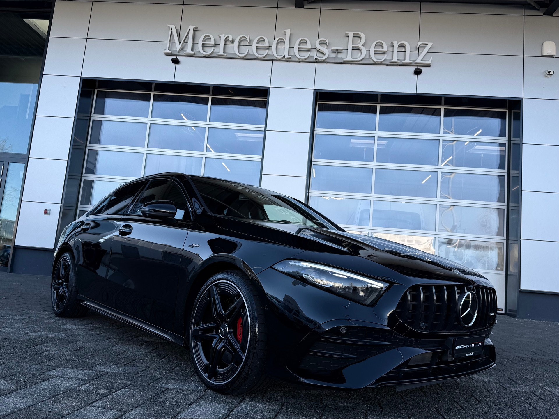 MERCEDES-BENZ A AMG 35 4Matic+ 8G-DCT AMG Night II