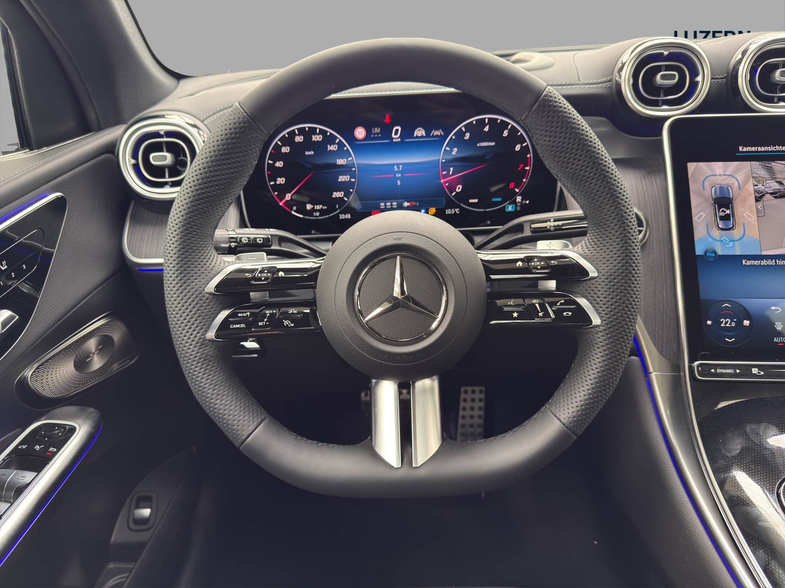 MERCEDES-BENZ GLC 300 4Matic 9G-Tronic - 10