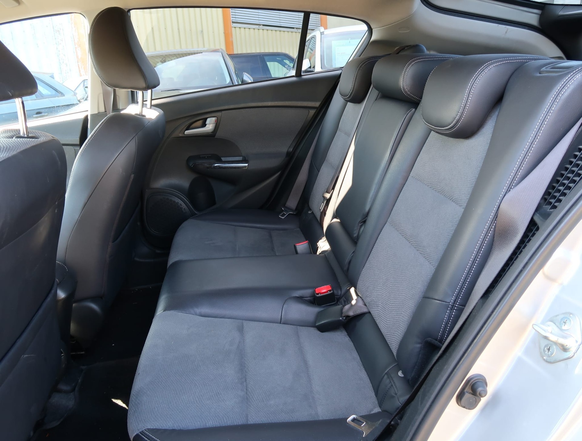 HONDA Insight 1.3i Hybrid Elegance CVT - 23