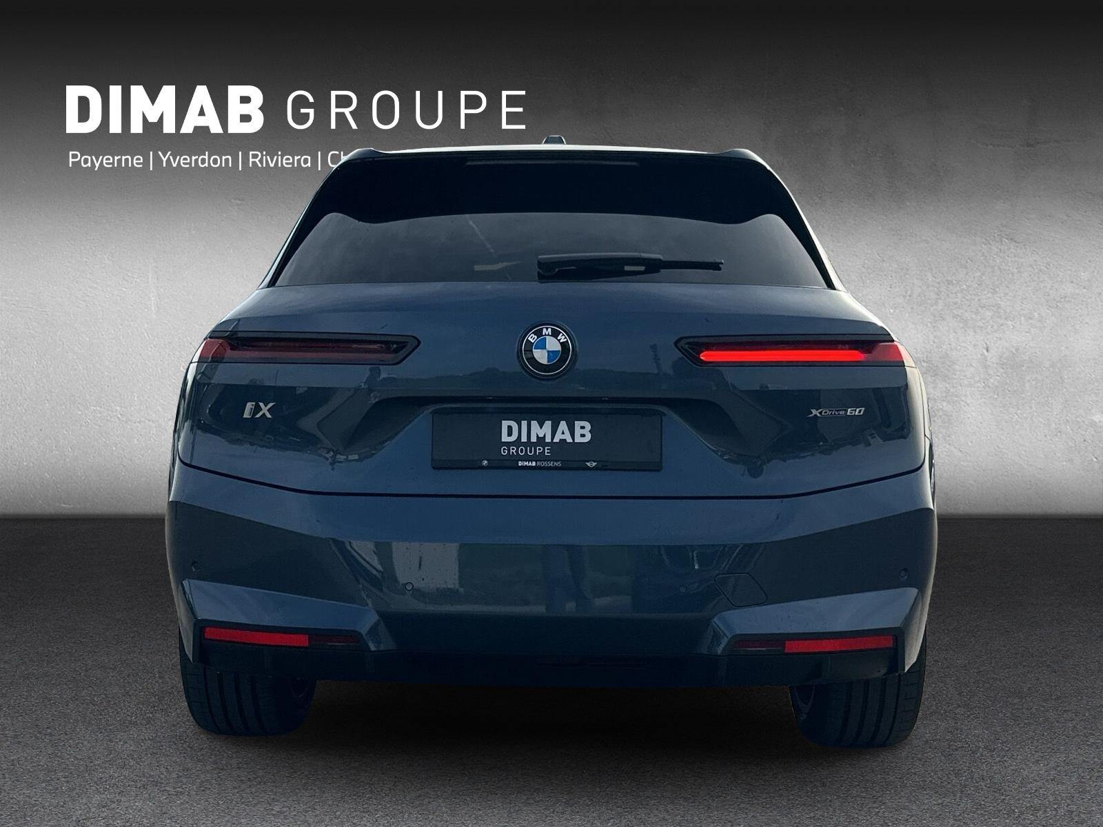 BMW iX xDrive60 i20 (CH) AHK ** Action Leasing à 0.9% ** 📍 - 4