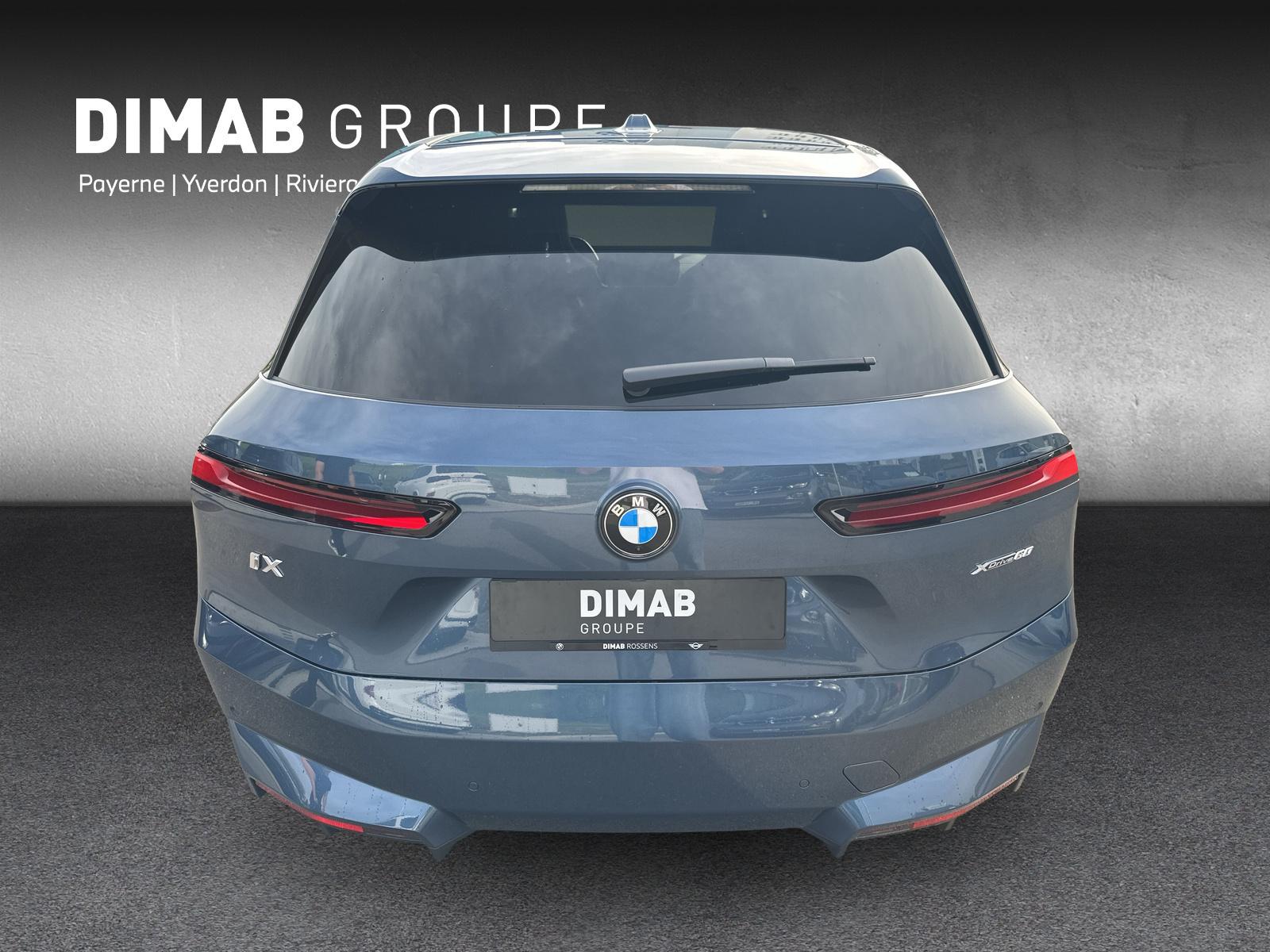 BMW iX xDrive60 i20 (CH) AHK ** Action Leasing à 0.9% ** 📍 - 10