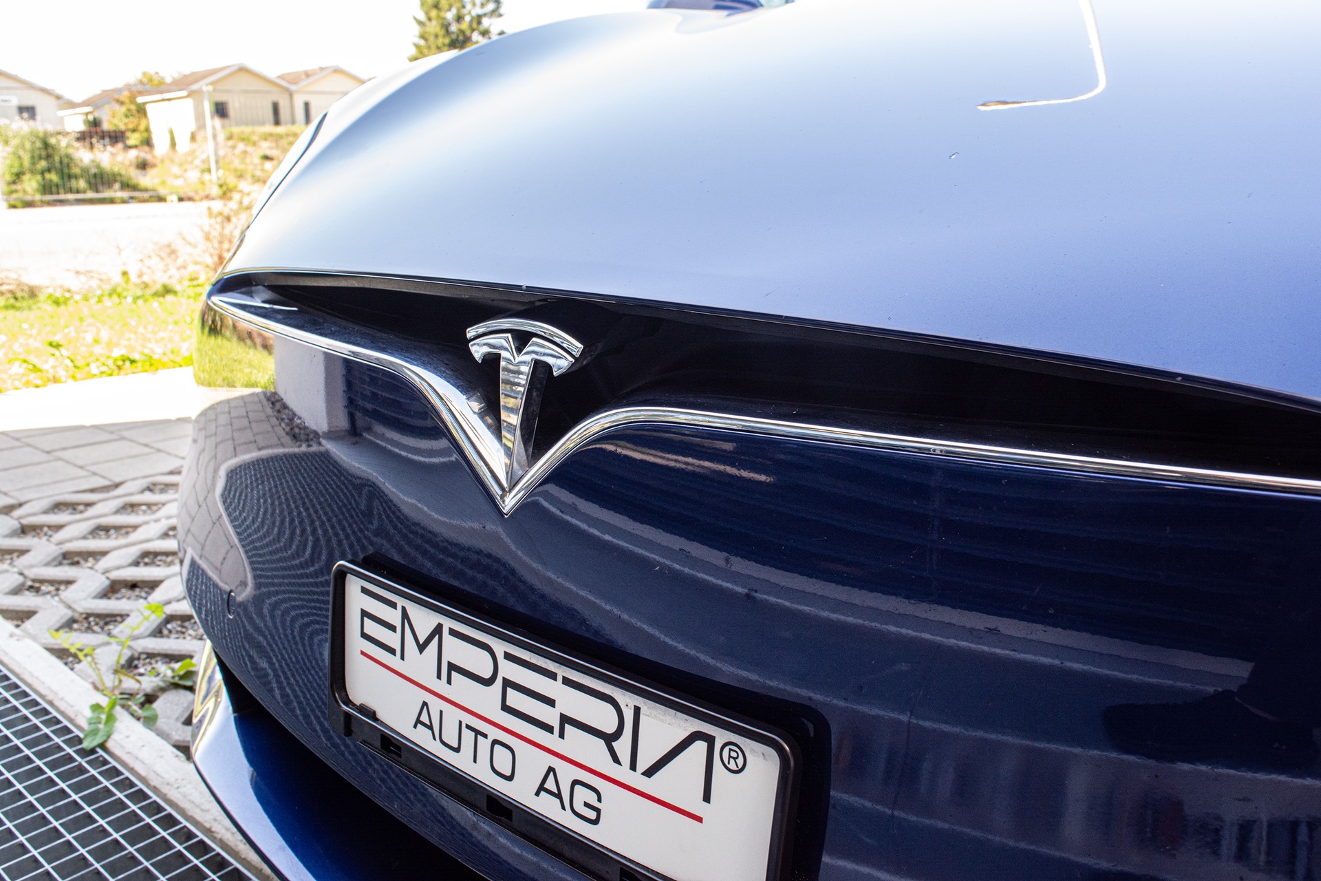 TESLA Model S 75 D - 28