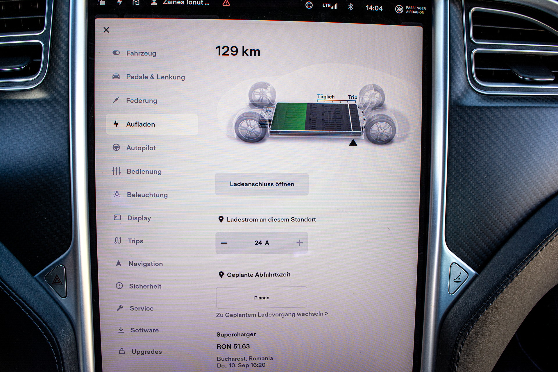 TESLA Model S 75 D - 23