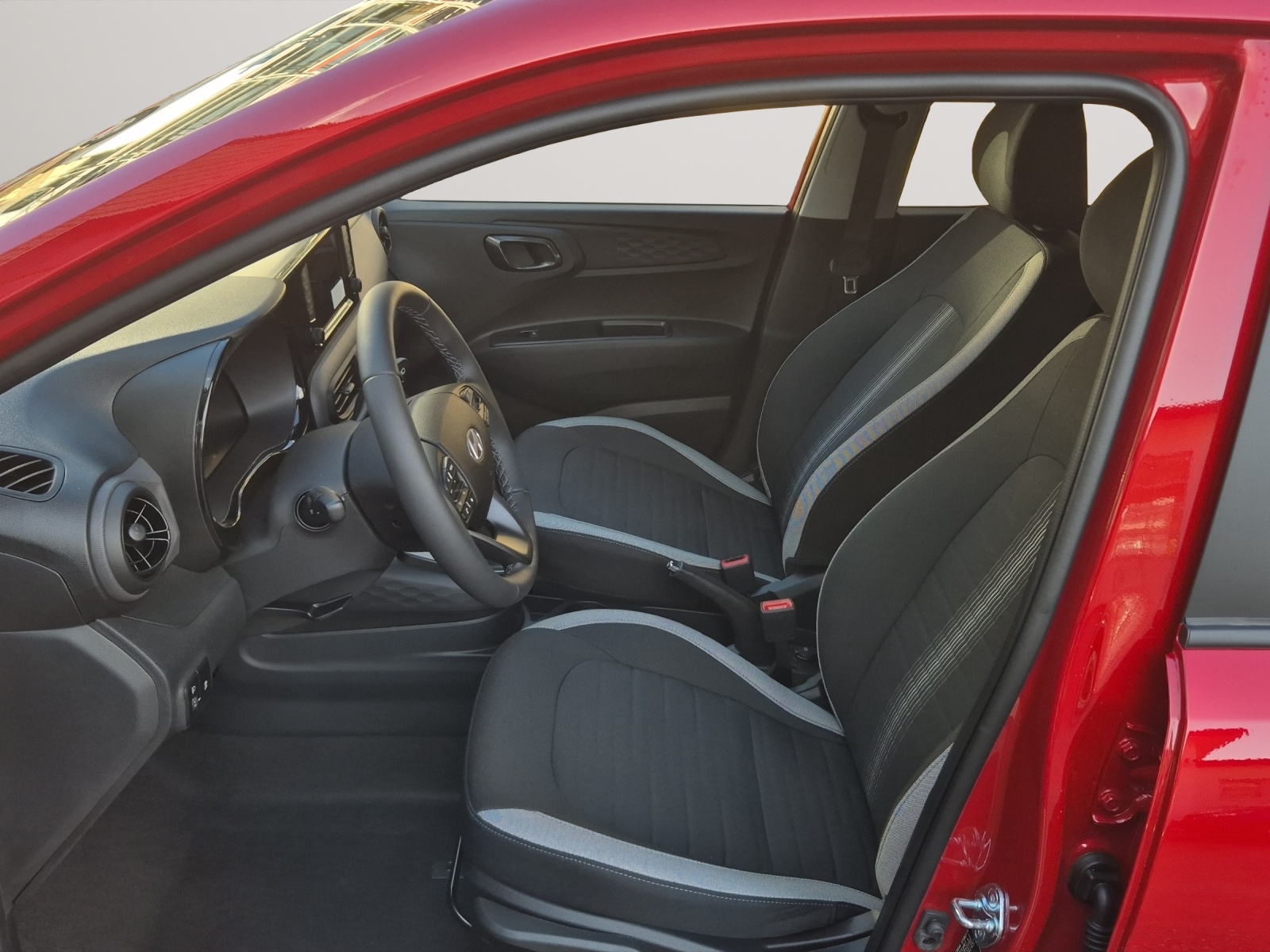 HYUNDAI i10 1.2 Amplia Aut. - 11