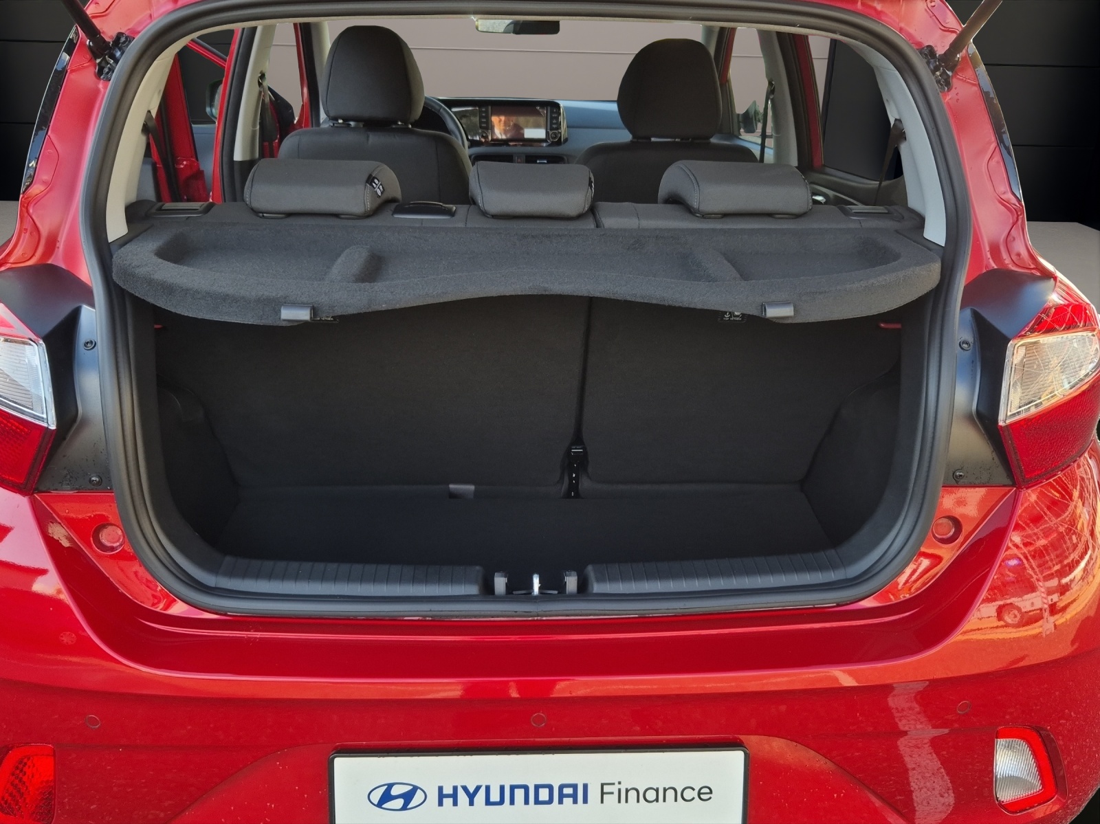 HYUNDAI i10 1.2 Amplia Aut. - 13