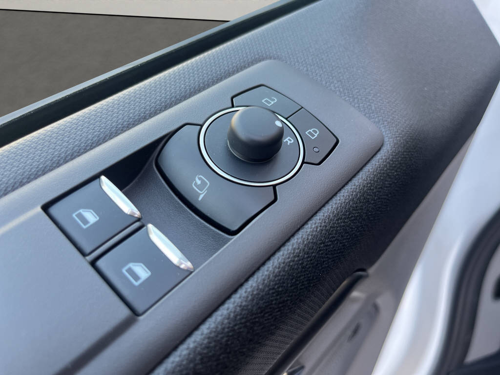 FORD Tourneo Custom 320 L1 2.0 EcoBl Sport 170 PS AWD - 21