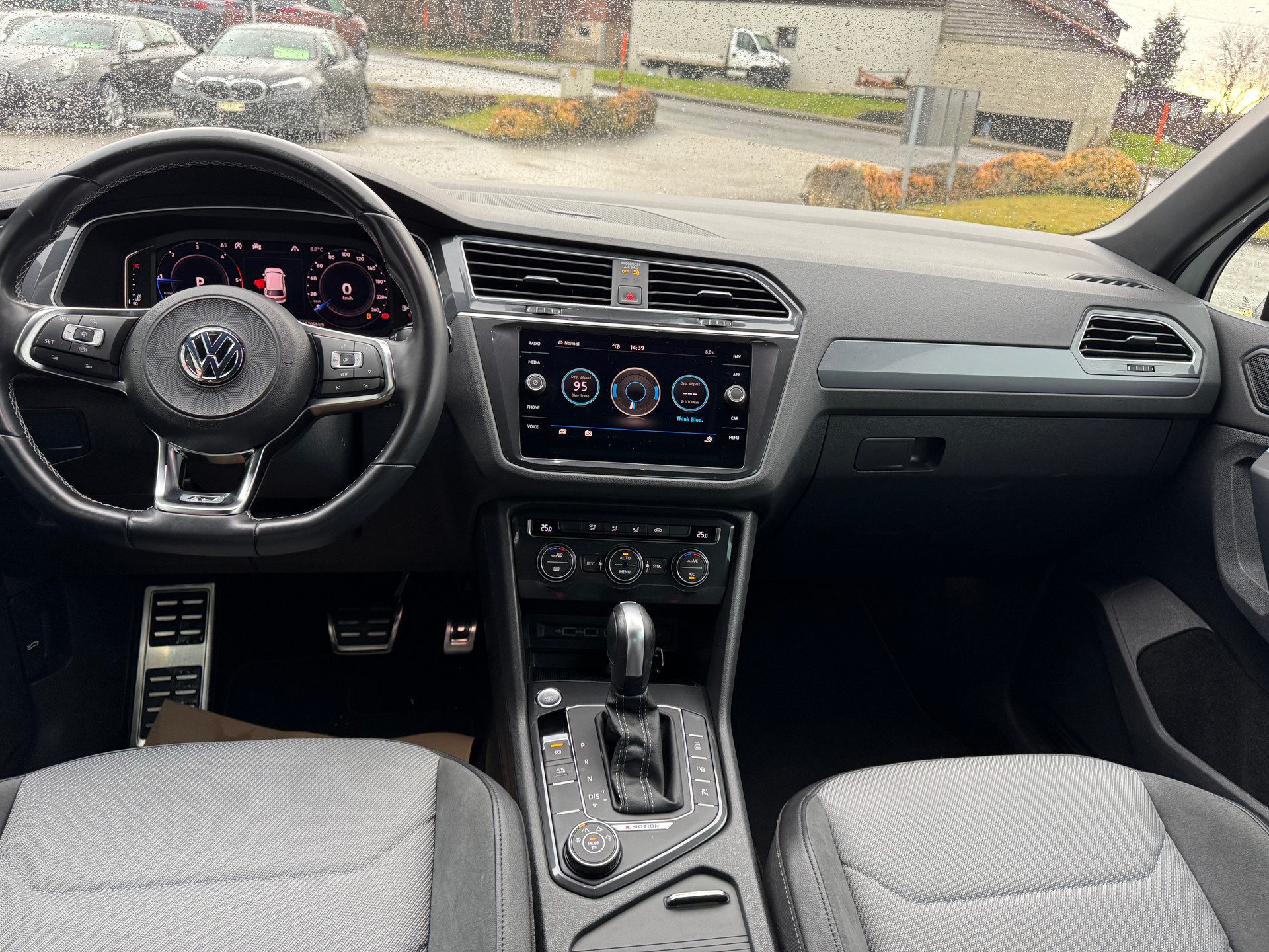 VW Tiguan R-LINE 2.0 TDI SCR Highline 4Motion DSG - 8