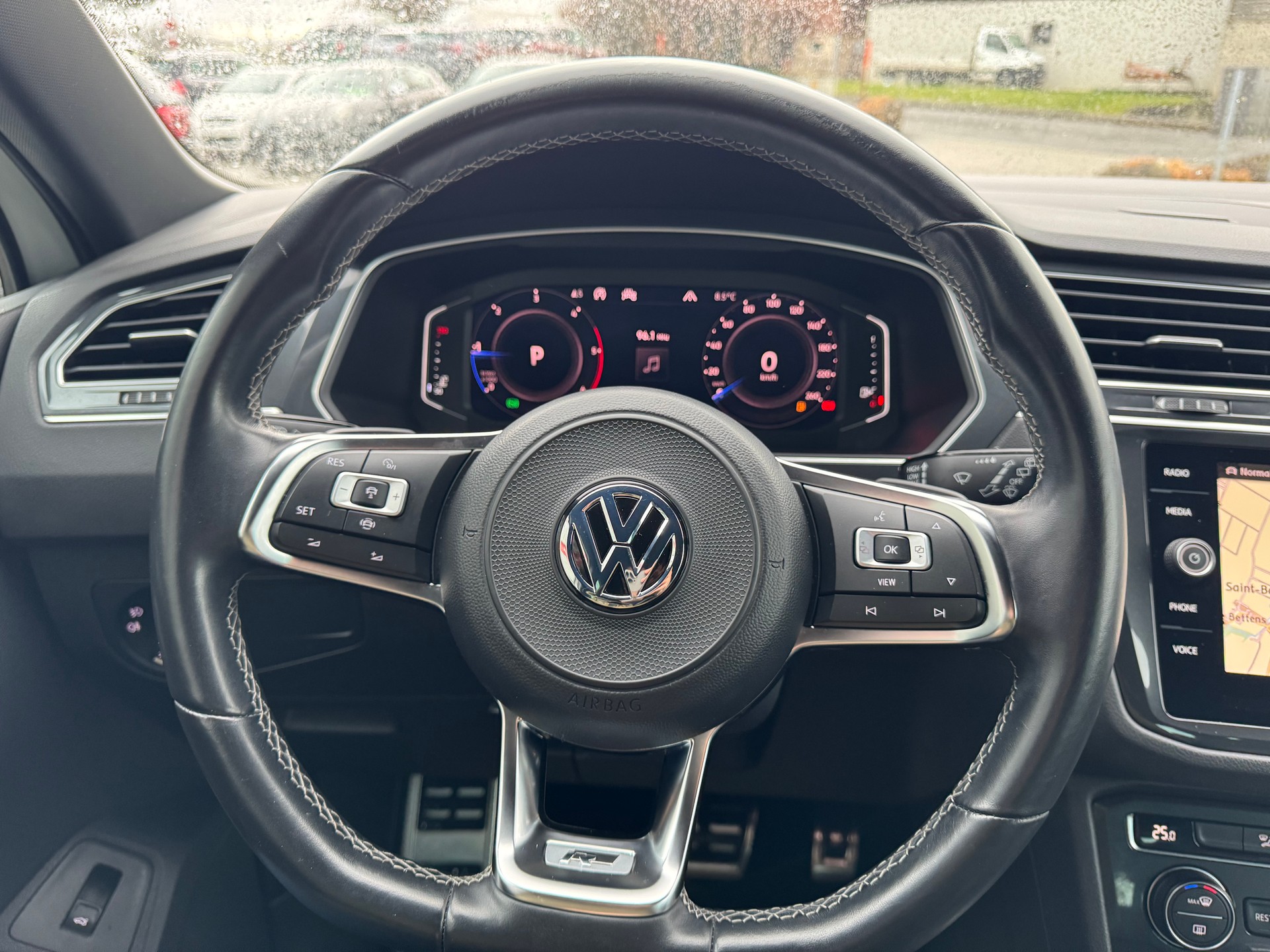 VW Tiguan R-LINE 2.0 TDI SCR Highline 4Motion DSG - 15