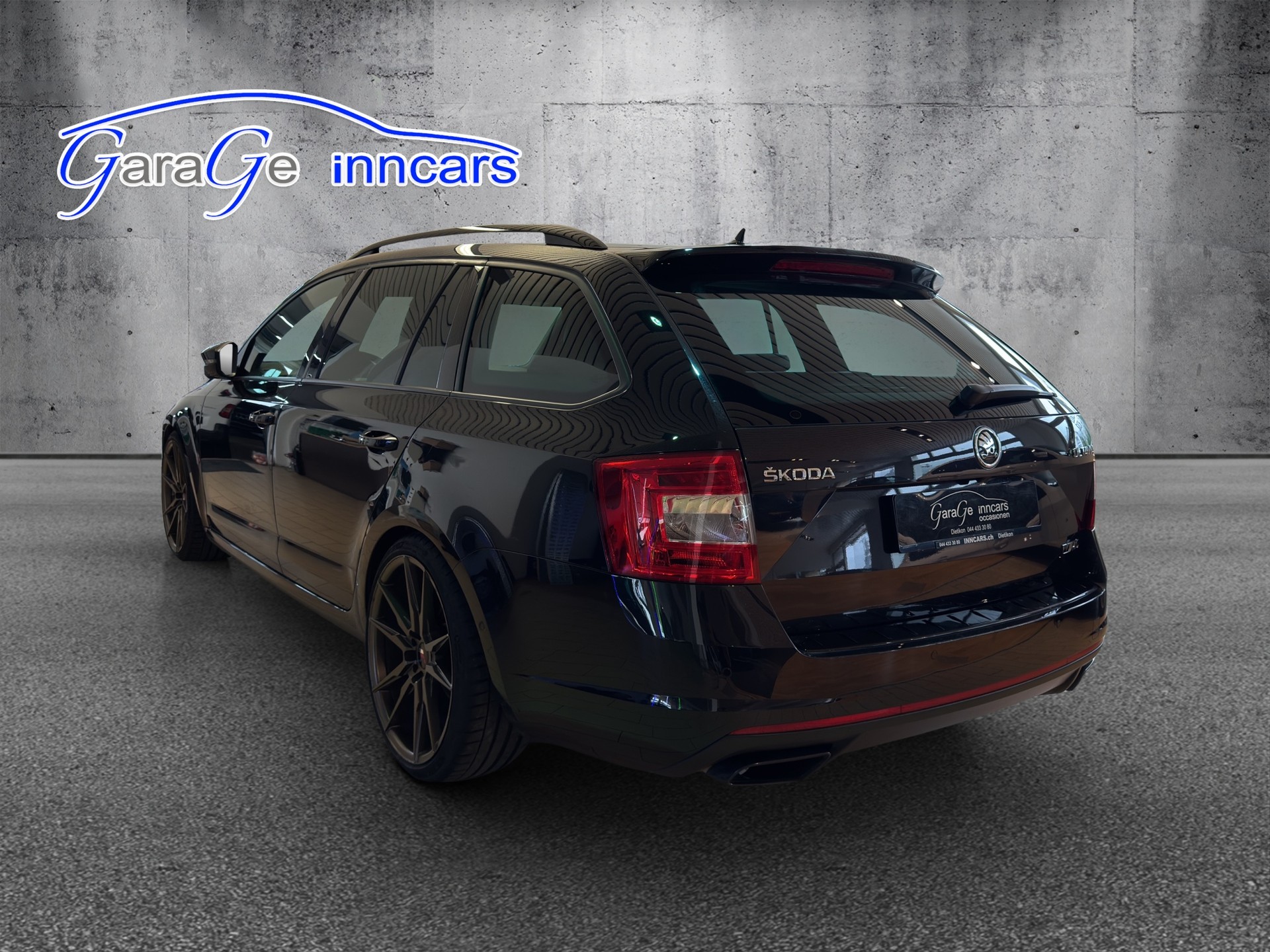 SKODA Octavia Combi 2.0 TSI RS 230 DSG - 3