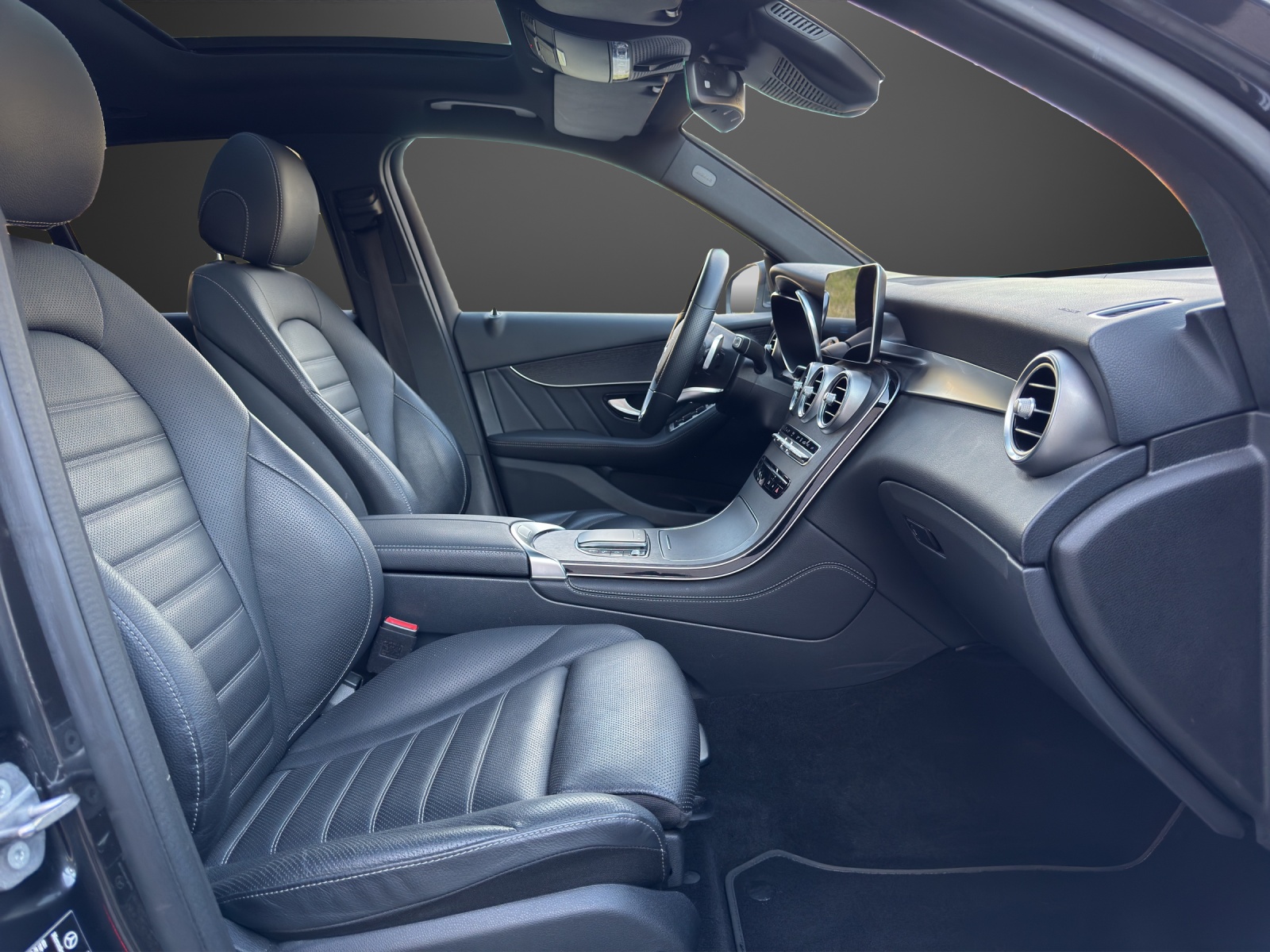 MERCEDES-BENZ GLC 300 e AMG Line 4Matic - 12