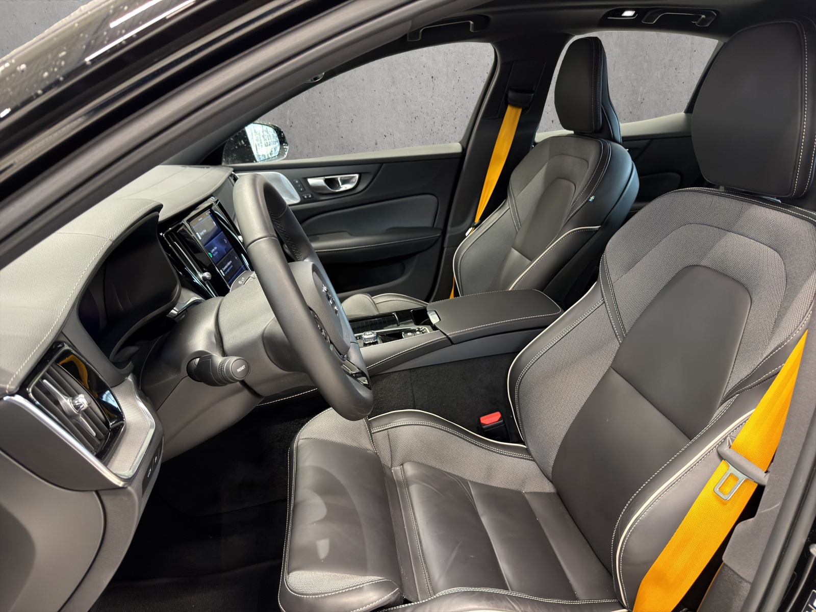 VOLVO S60 T8 e AWD Plug in Hybrd Polestar Geartronic - 10