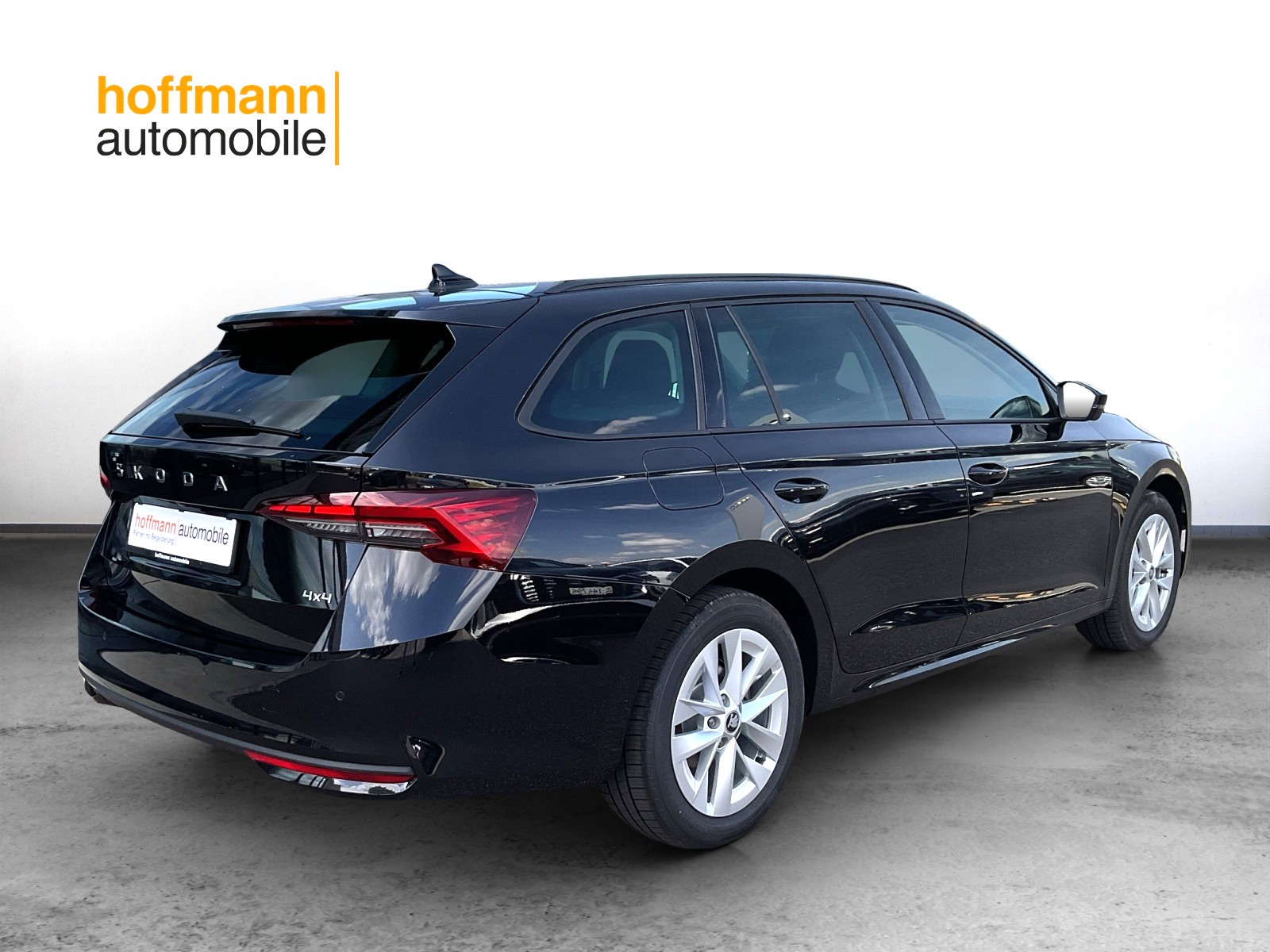 SKODA Octavia Combi 2.0 TSI DSG Selection 4x4 - 4