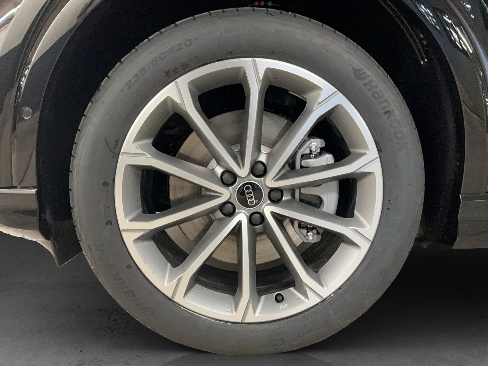 AUDI Q4 e-tron 45 Edition Swiss Ski quattro - 13