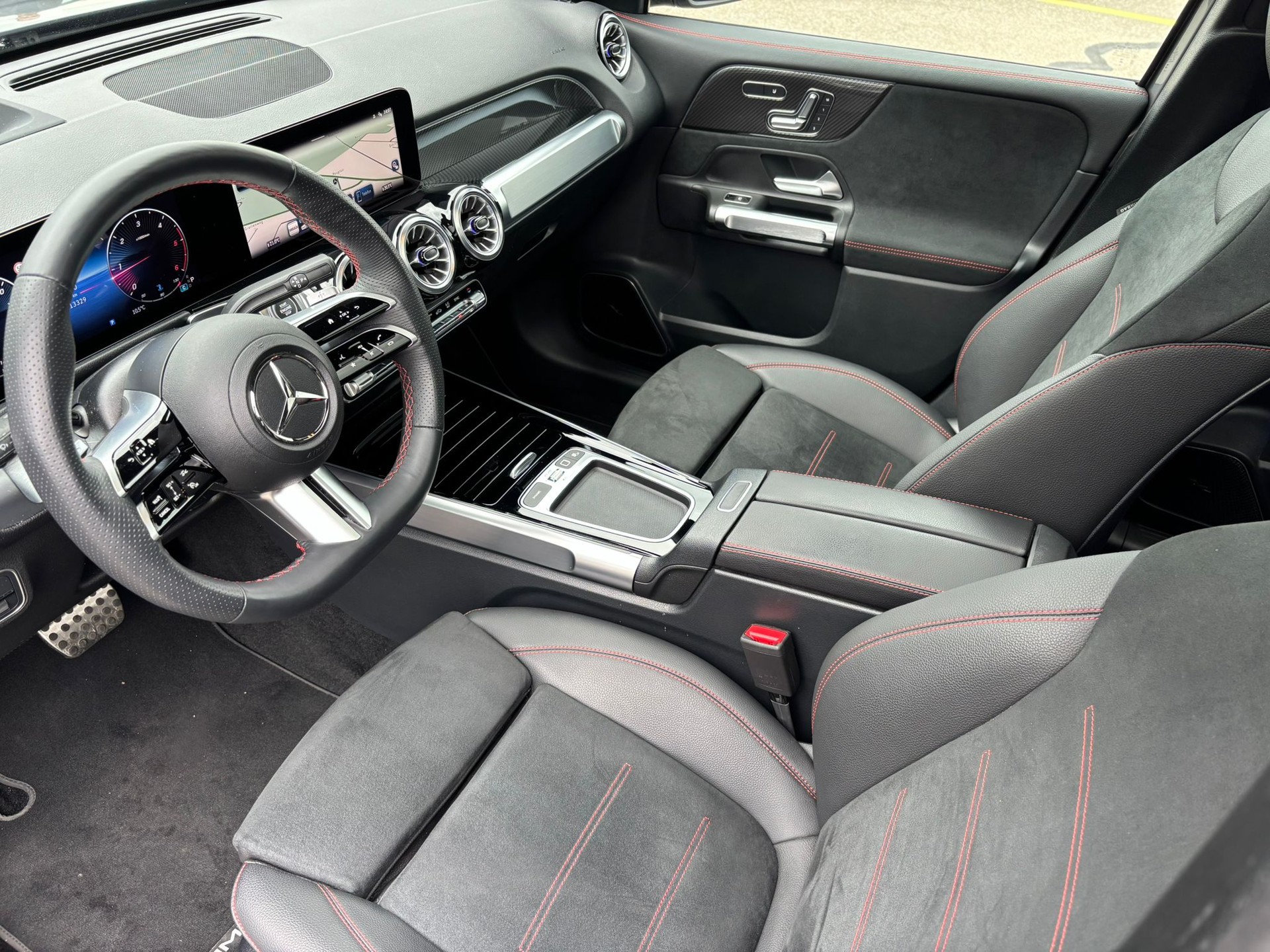 MERCEDES-BENZ GLB 220d AMG-Line 4Matic - 7