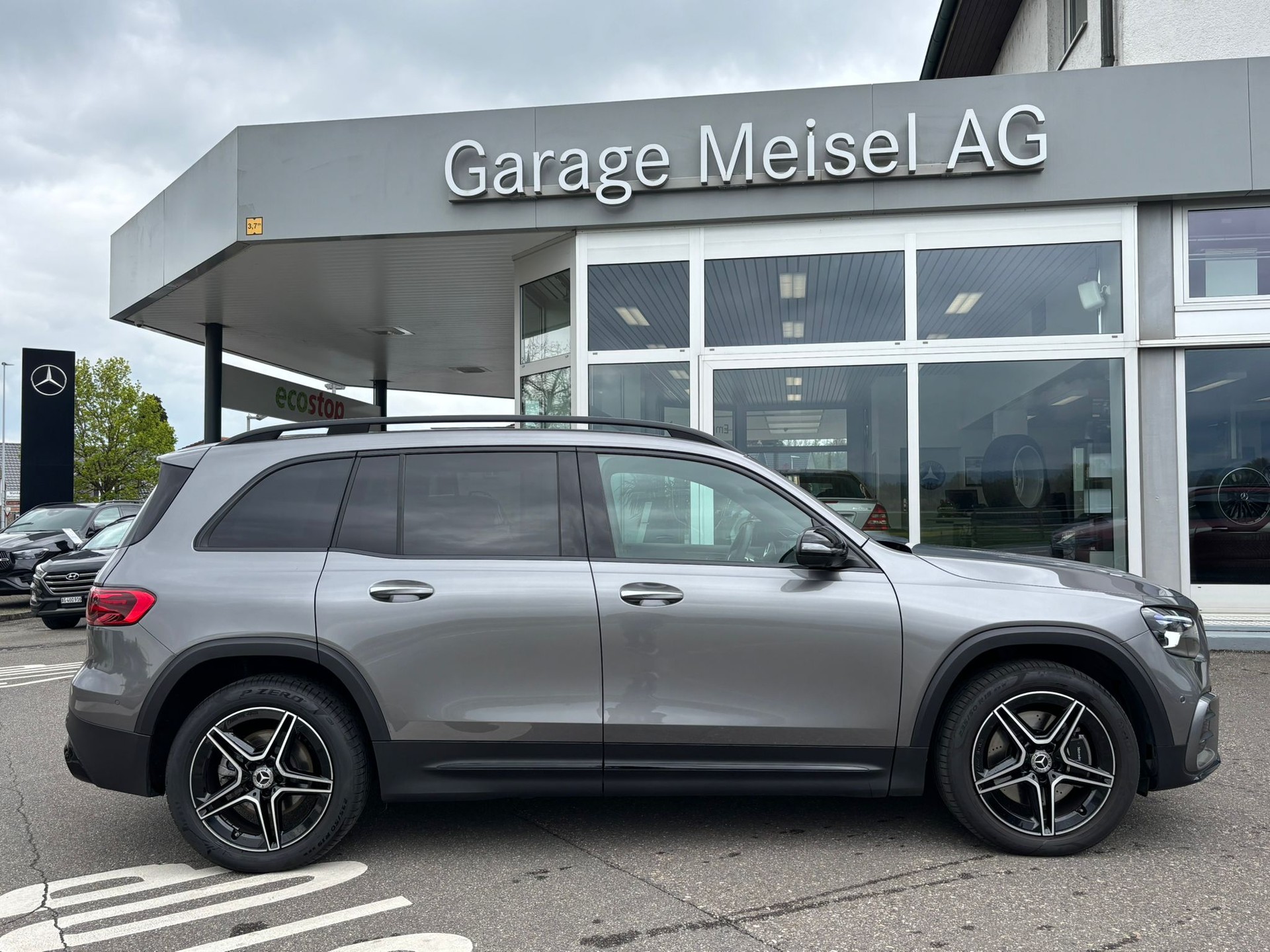 MERCEDES-BENZ GLB 220d AMG-Line 4Matic - 5