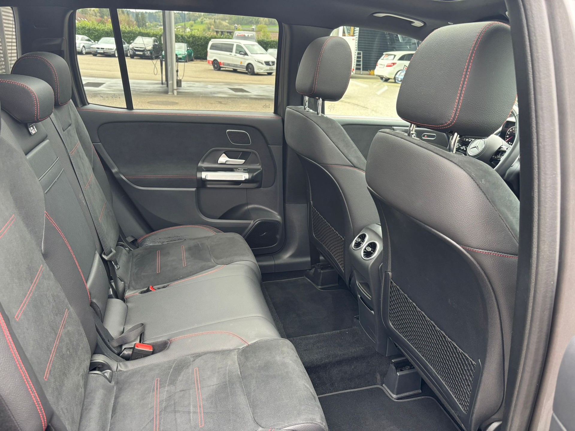 MERCEDES-BENZ GLB 220d AMG-Line 4Matic - 10