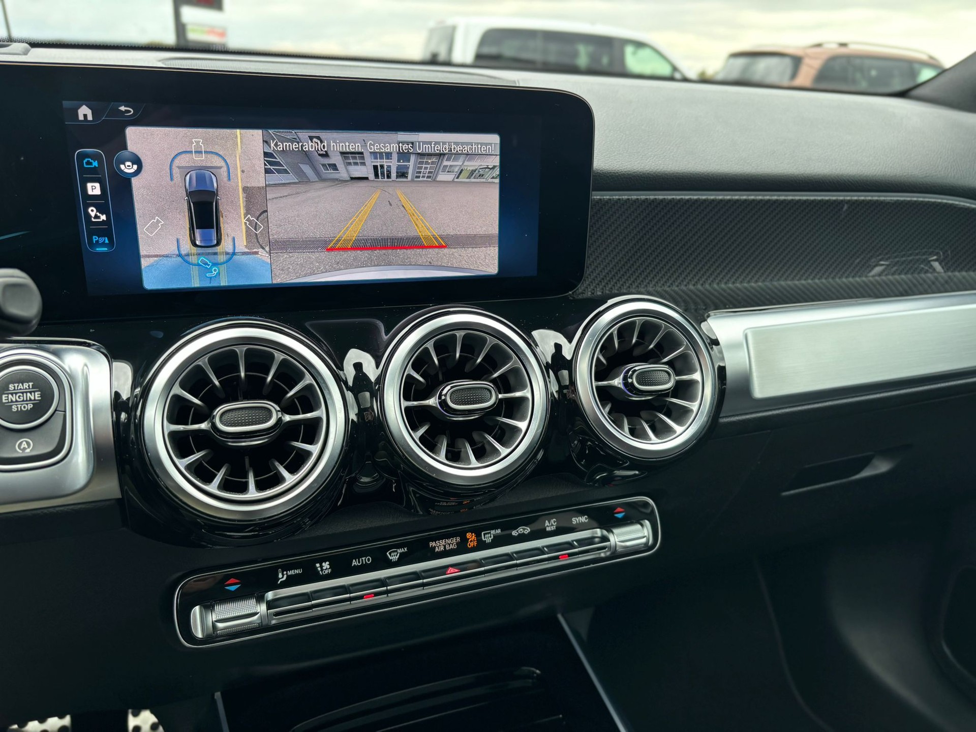 MERCEDES-BENZ GLB 220d AMG-Line 4Matic - 12