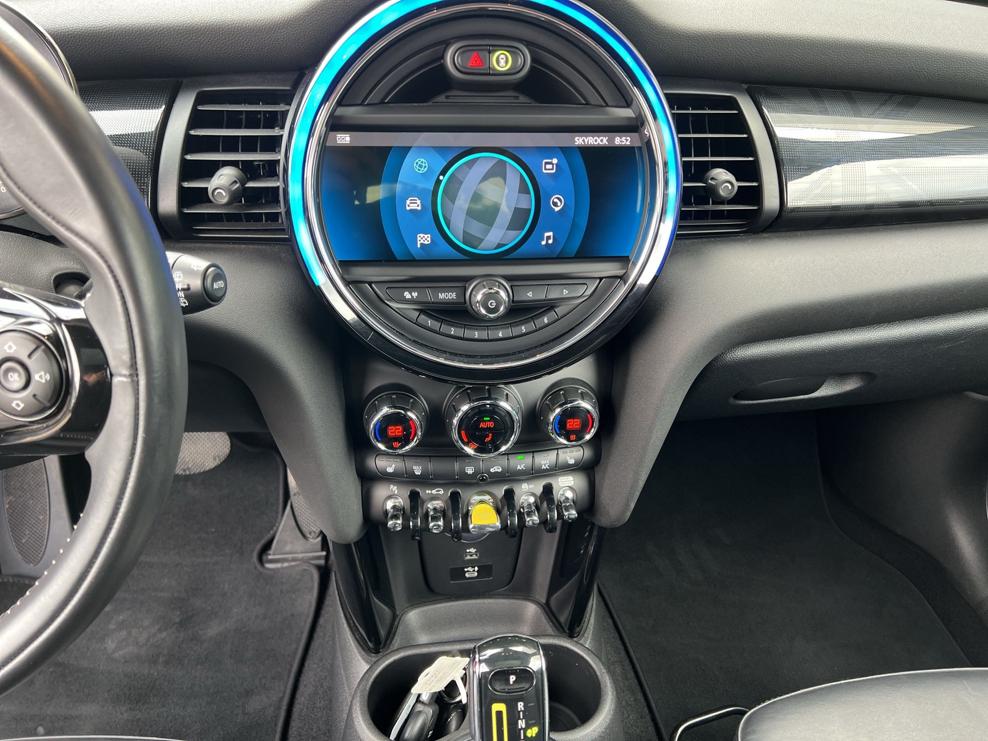MINI Cooper SE - 11
