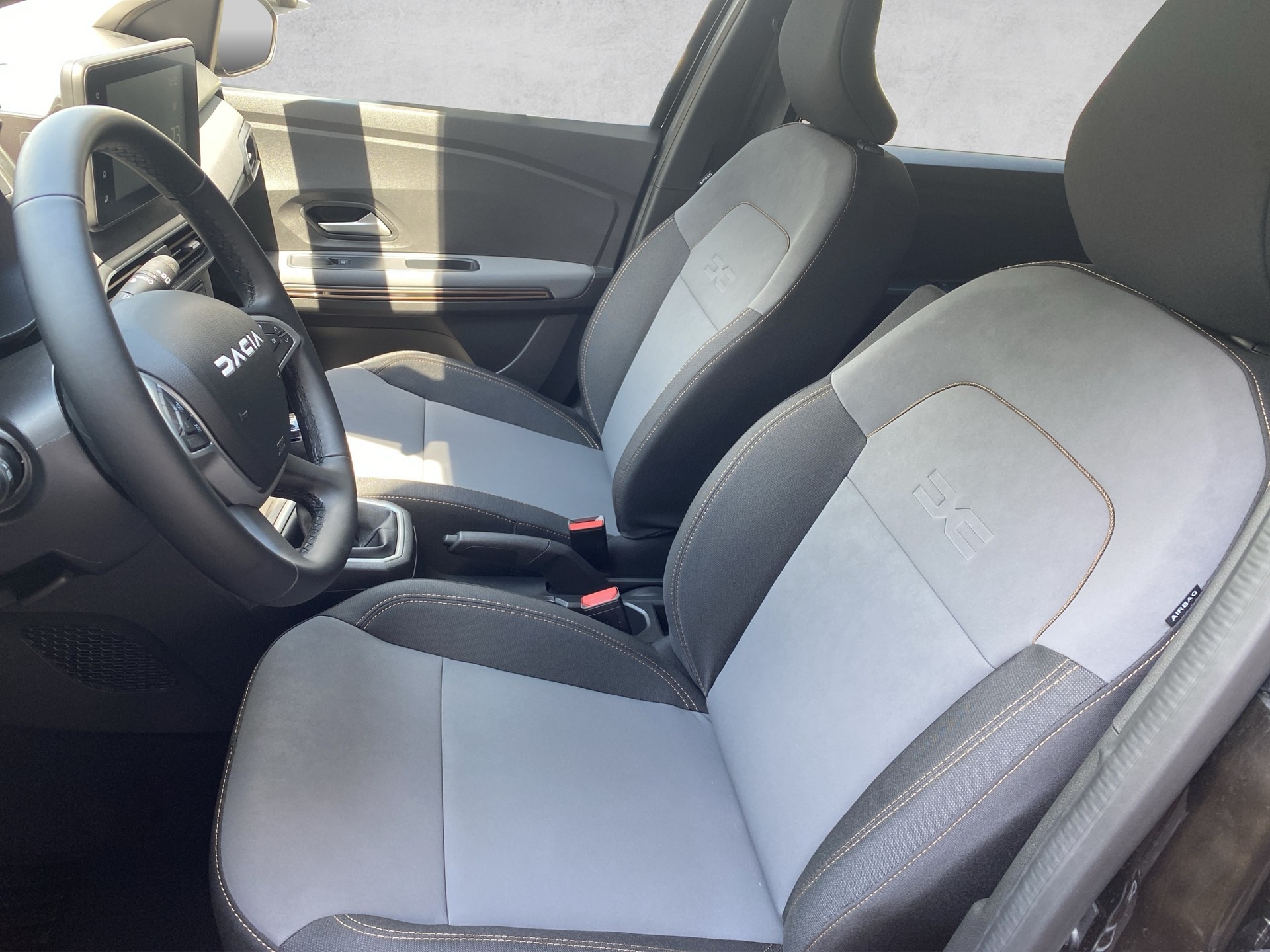 DACIA Jogger TCe 110 Extreme - 9