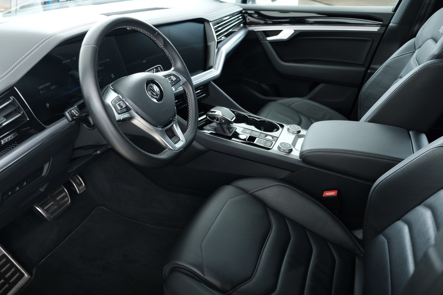 VW Touareg 3.0 TDI R Line Tiptronic - 9