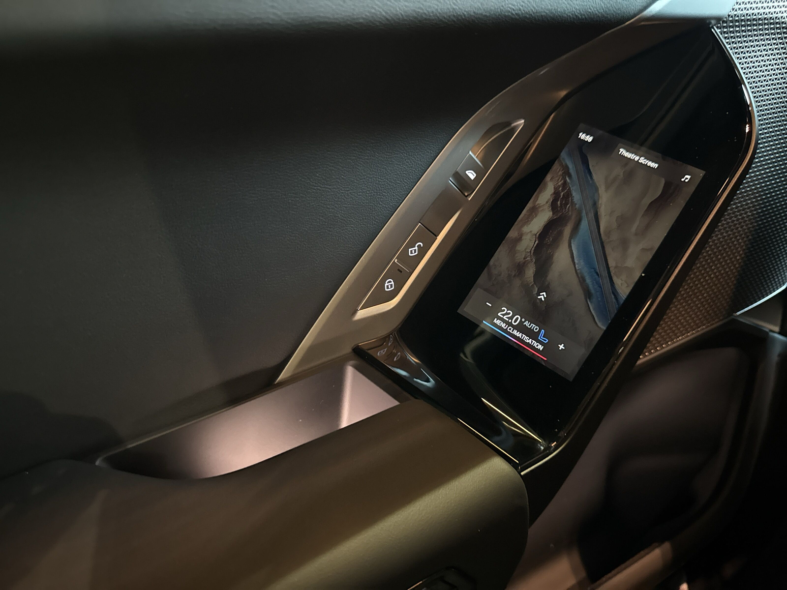 BMW i7 eDrive 50 - 14