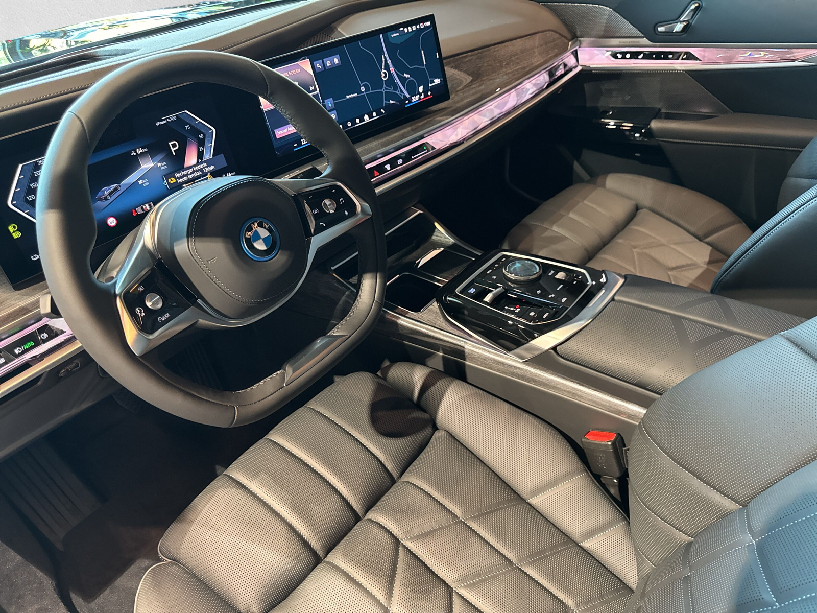 BMW i7 eDrive 50 - 18