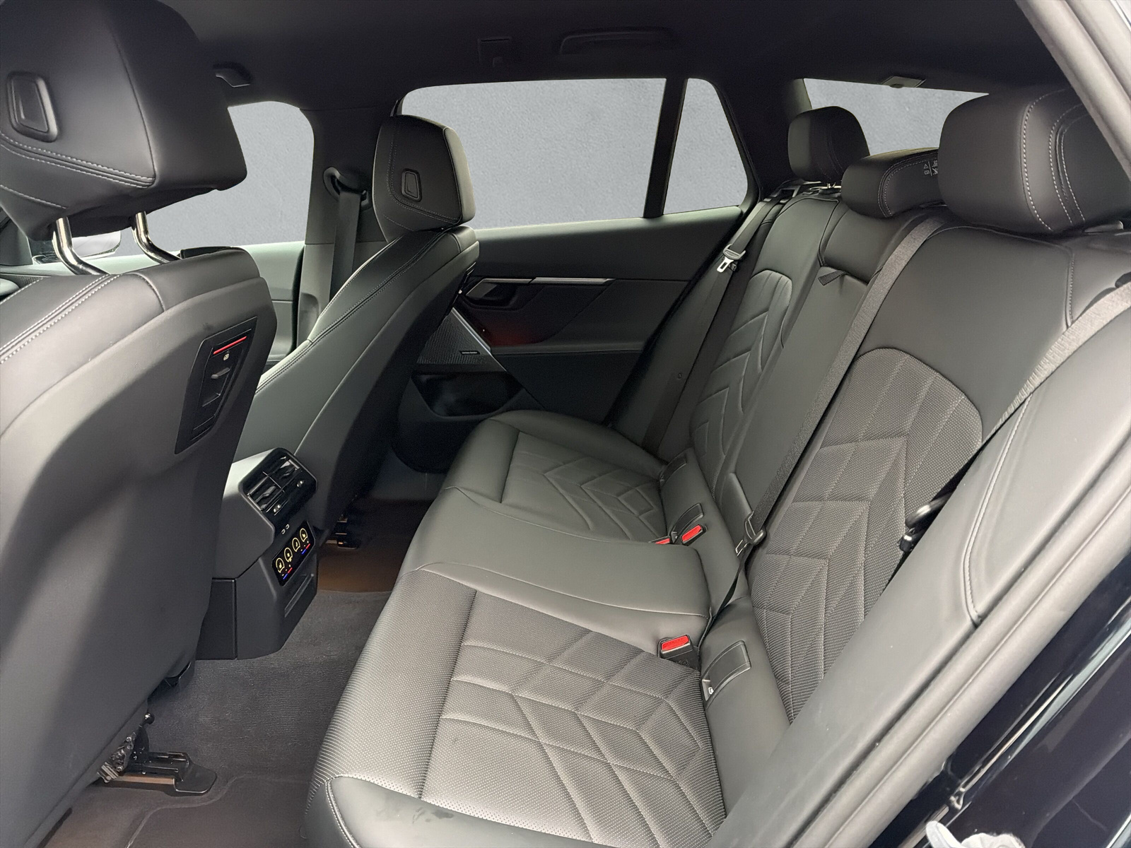 BMW 520d xDrive 48V Touring M Sport (CH) ** Action de leasing à 1.9% ** - 12