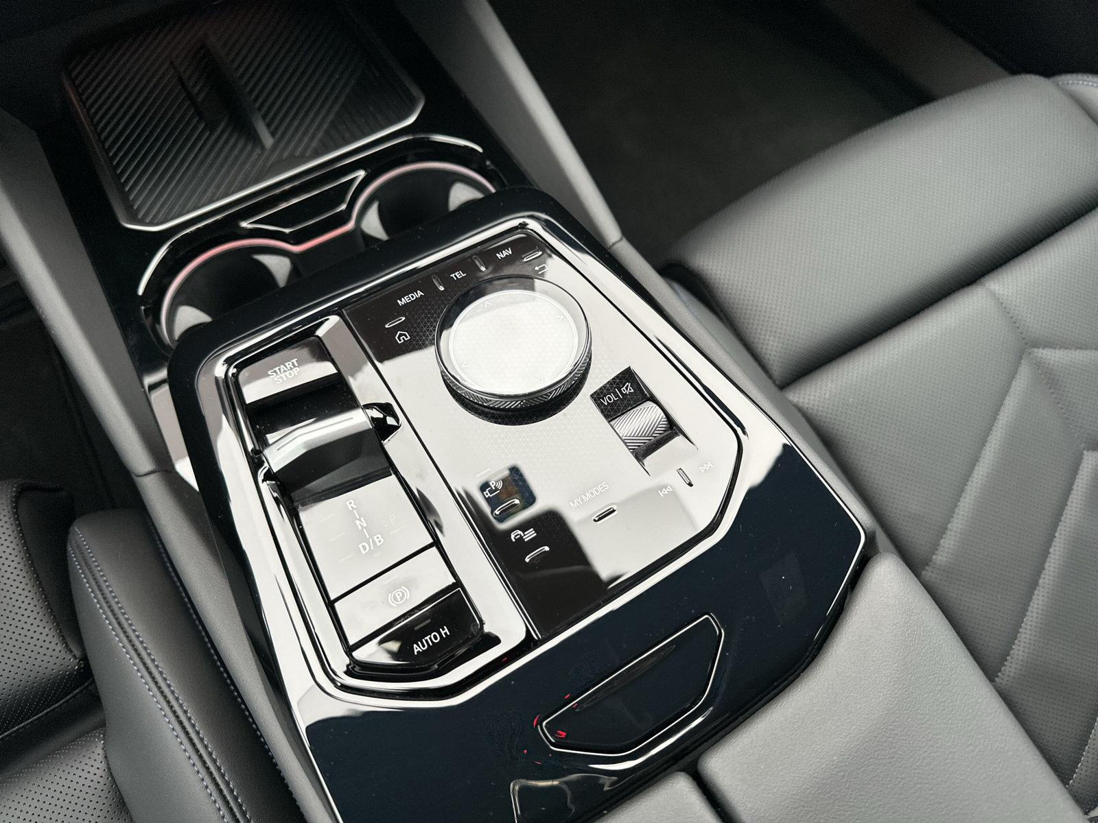 BMW i5 M60 xDrive - 12