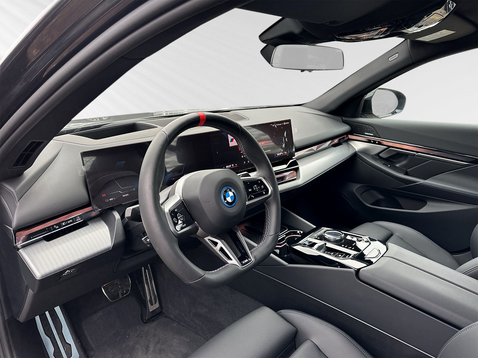 BMW i5 M60 xDrive - 4