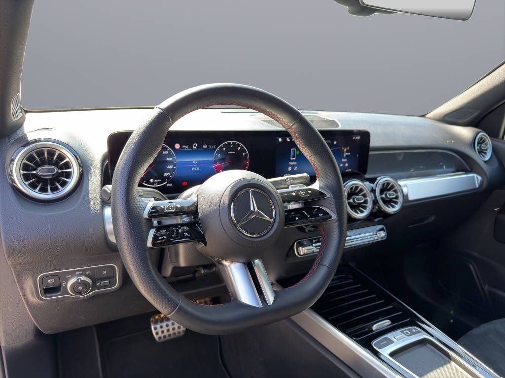 MERCEDES-BENZ GLB 220 AMG Line 4matic - 10