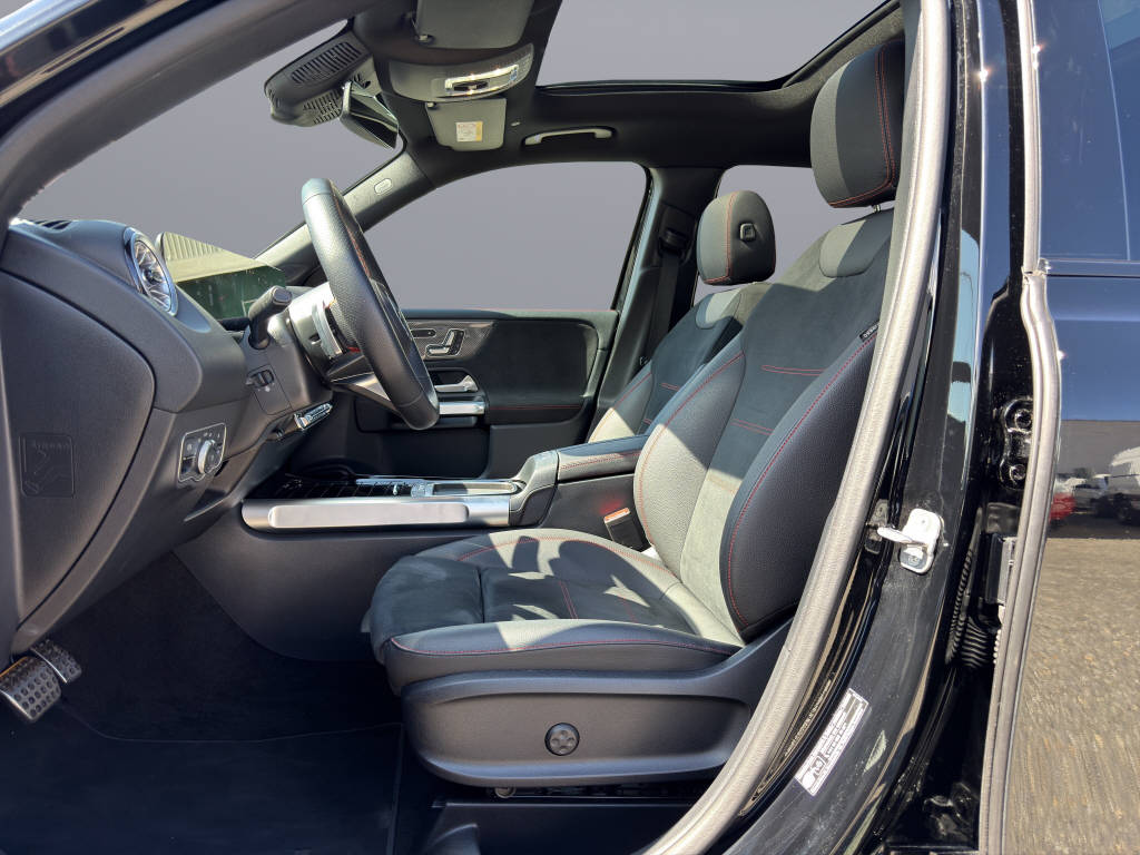 MERCEDES-BENZ GLB 220 AMG Line 4matic - 8