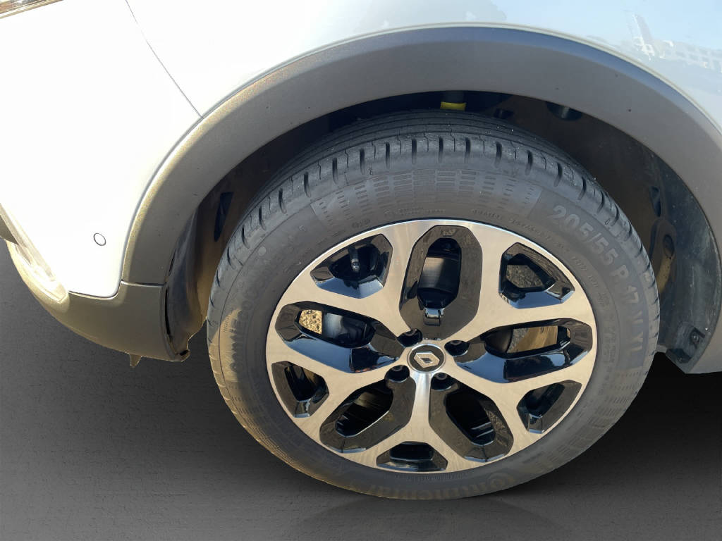 RENAULT Captur 1.2 TCe 90th Anniv. EDC - 16