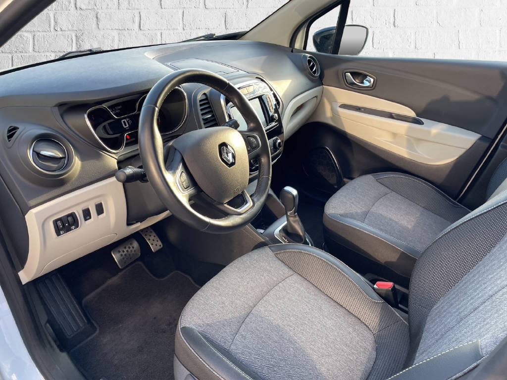 RENAULT Captur 1.2 TCe 90th Anniv. EDC - 6