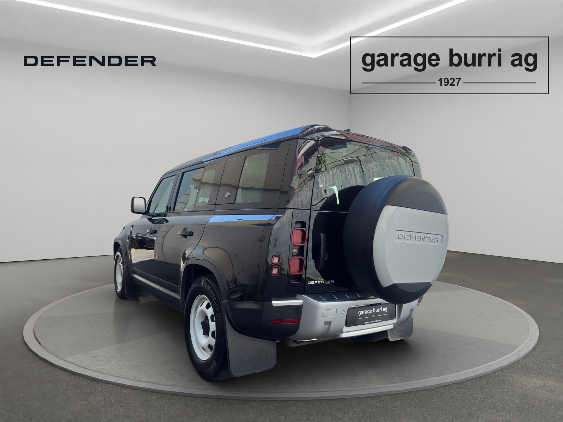LAND ROVER Defender 110 3.0 D I6 200 - 2