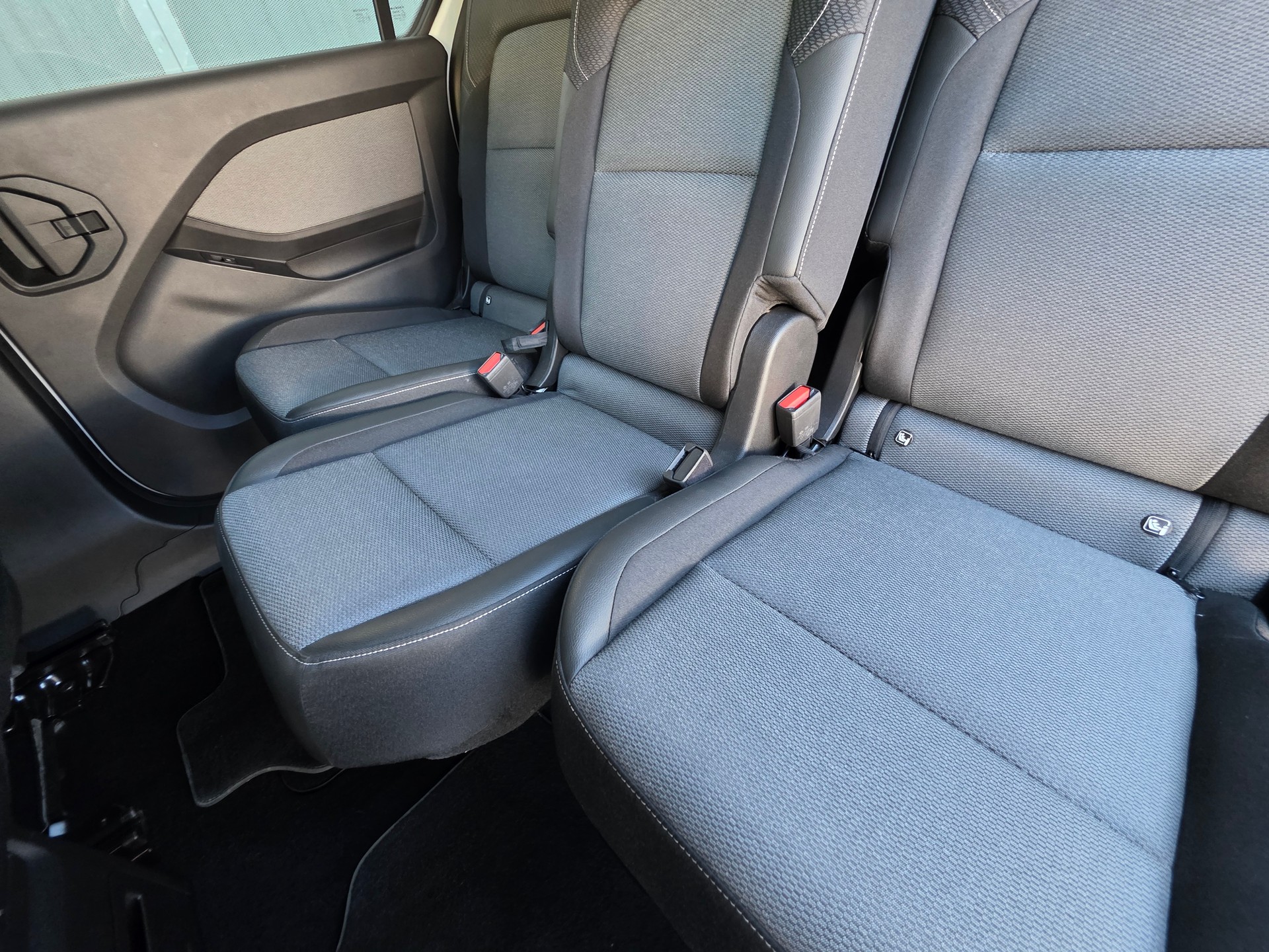 RENAULT Kangoo 1.3 TCe 130 PF Techno EDC - 6
