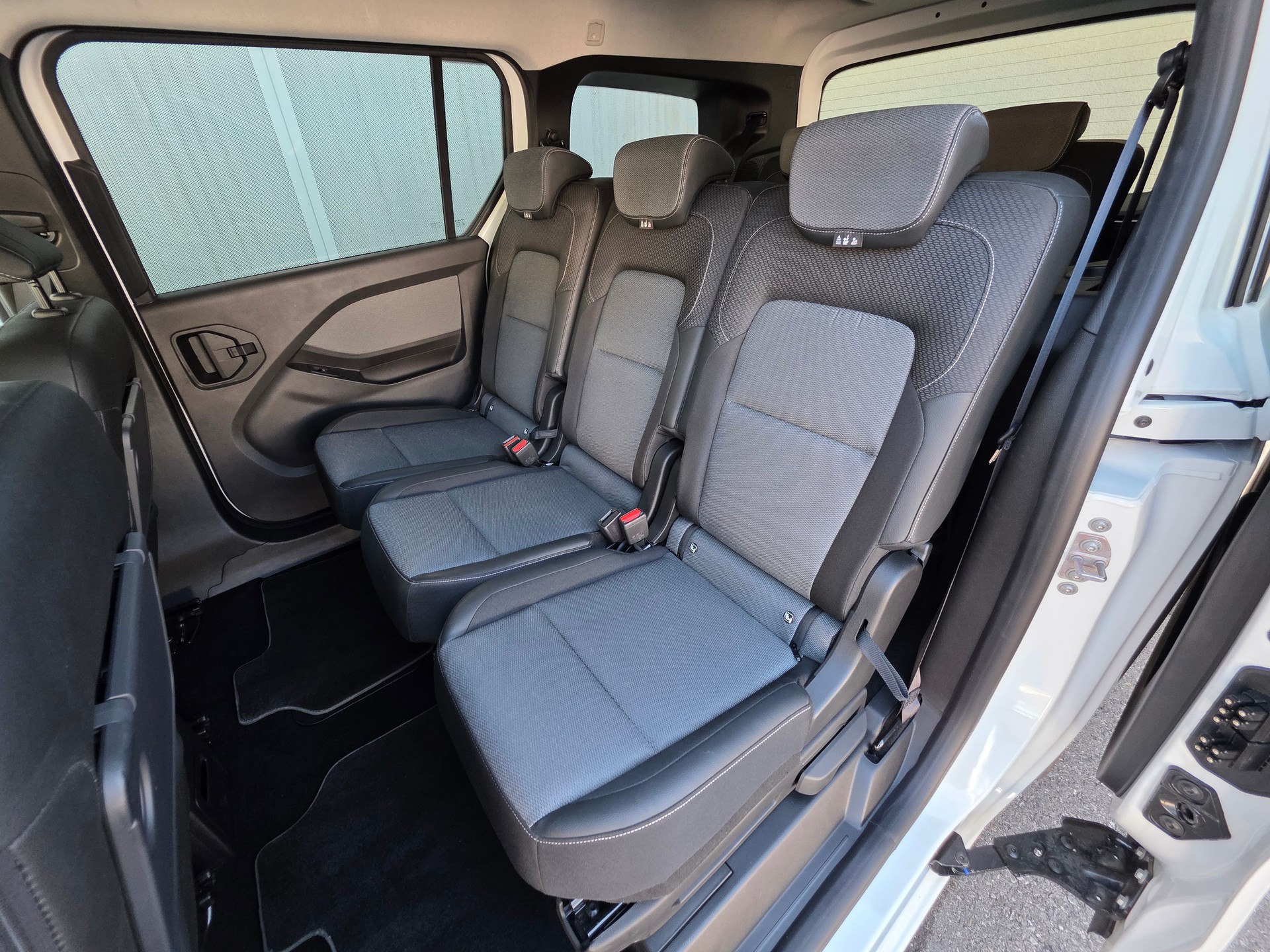 RENAULT Kangoo 1.3 TCe 130 PF Techno EDC - 5