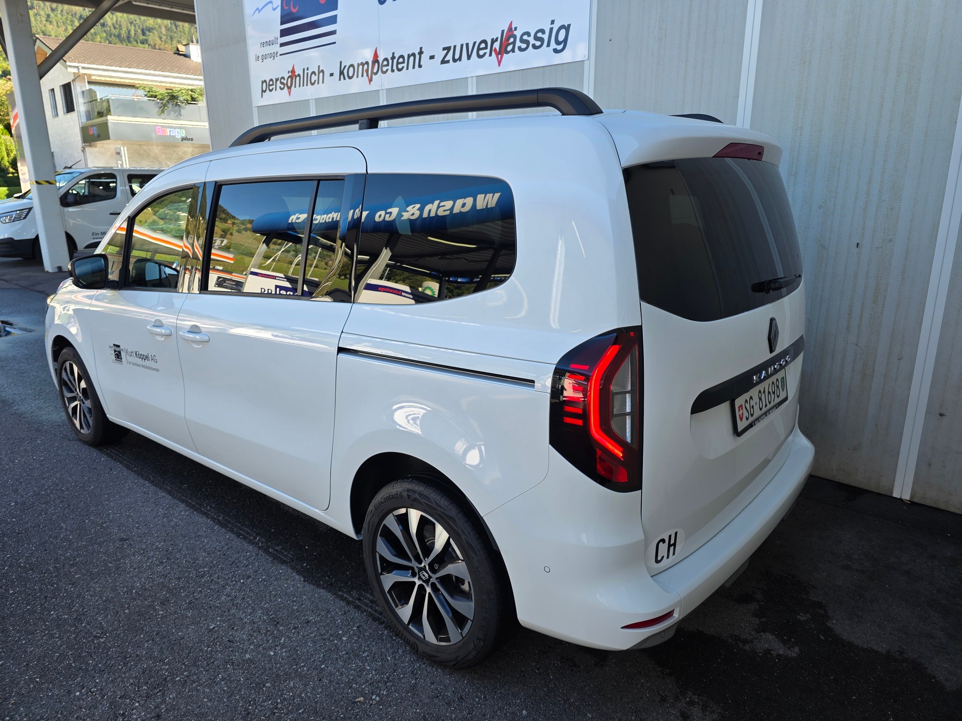 RENAULT Kangoo 1.3 TCe 130 PF Techno EDC - 3