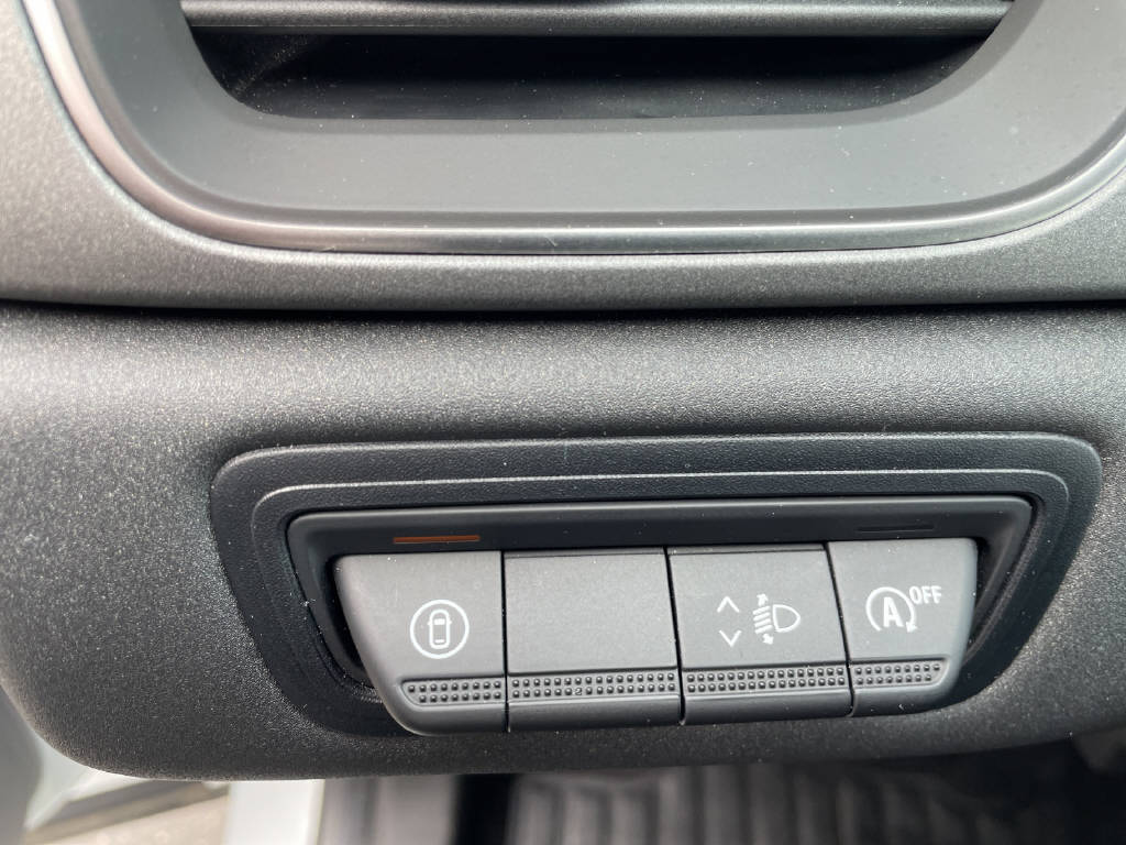 RENAULT Captur 1.3 TCe 140 techno - 14