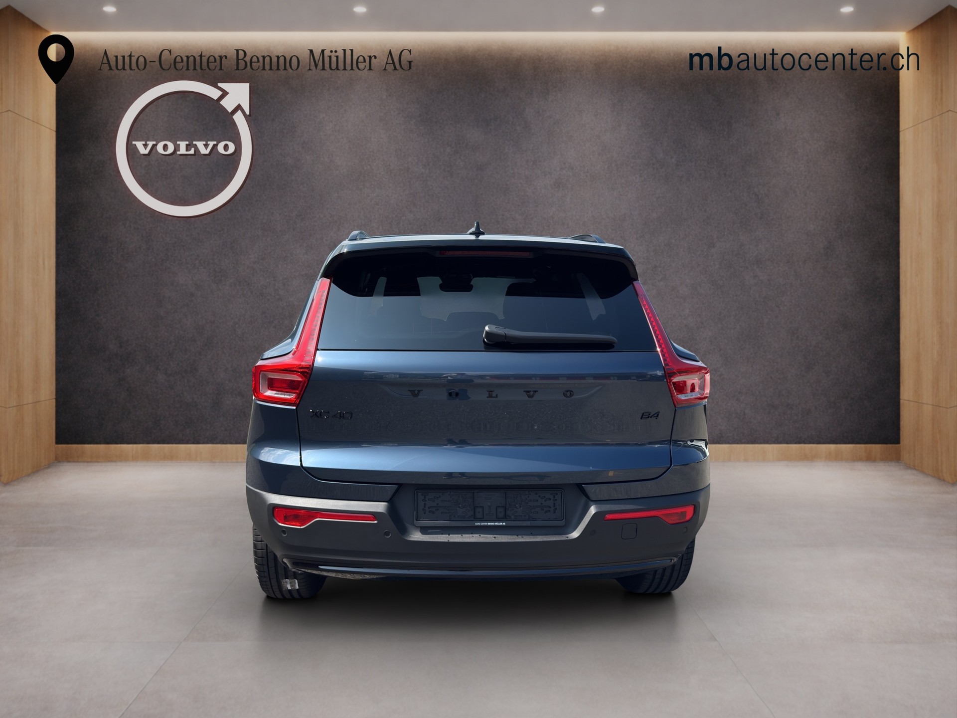 VOLVO XC40 2.0 B4 MH Black Edition - 4