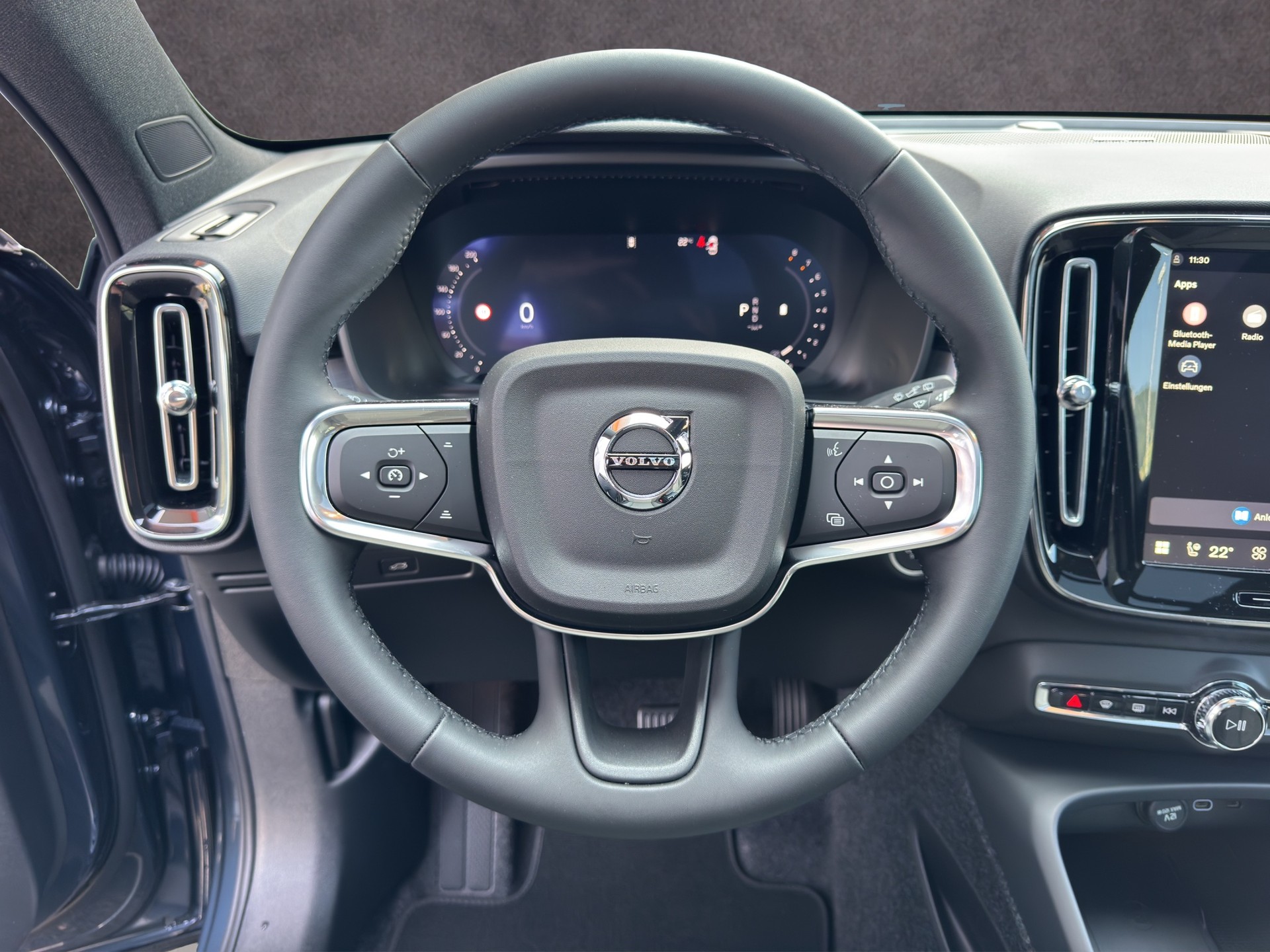 VOLVO XC40 2.0 B4 MH Black Edition - 13