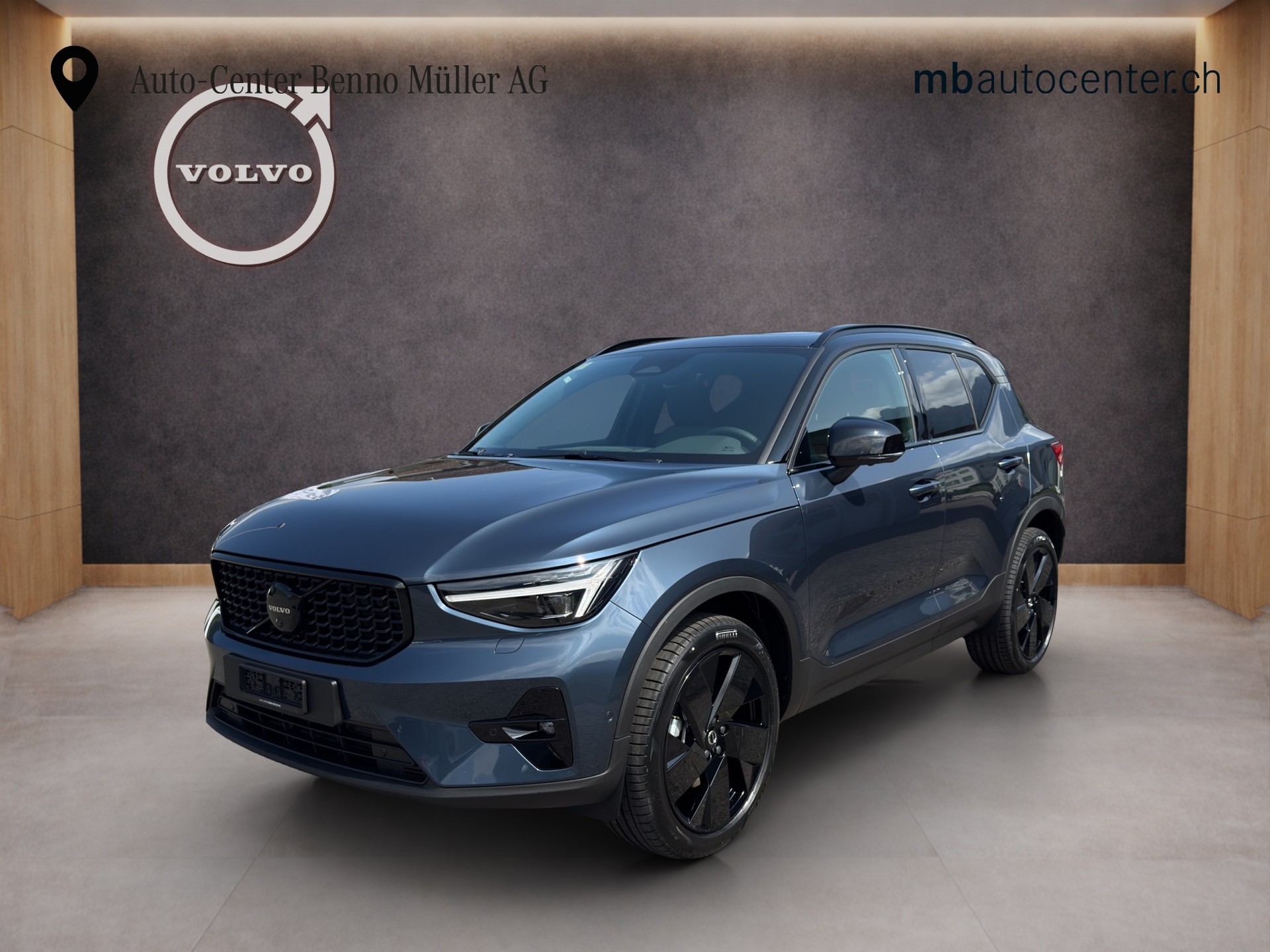 VOLVO XC40 2.0 B4 MH Black Edition